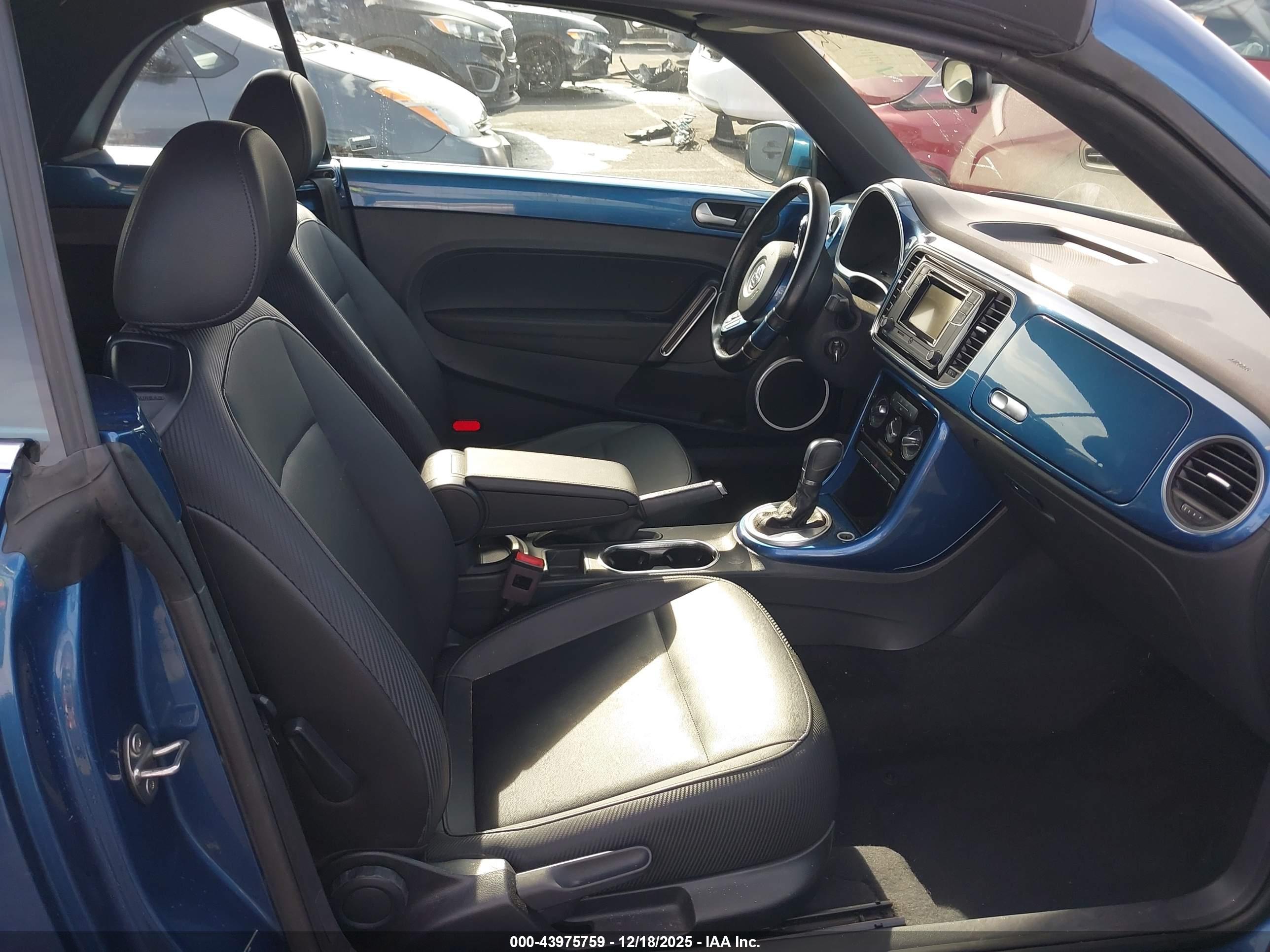 VOLKSWAGEN BEETLE image 5