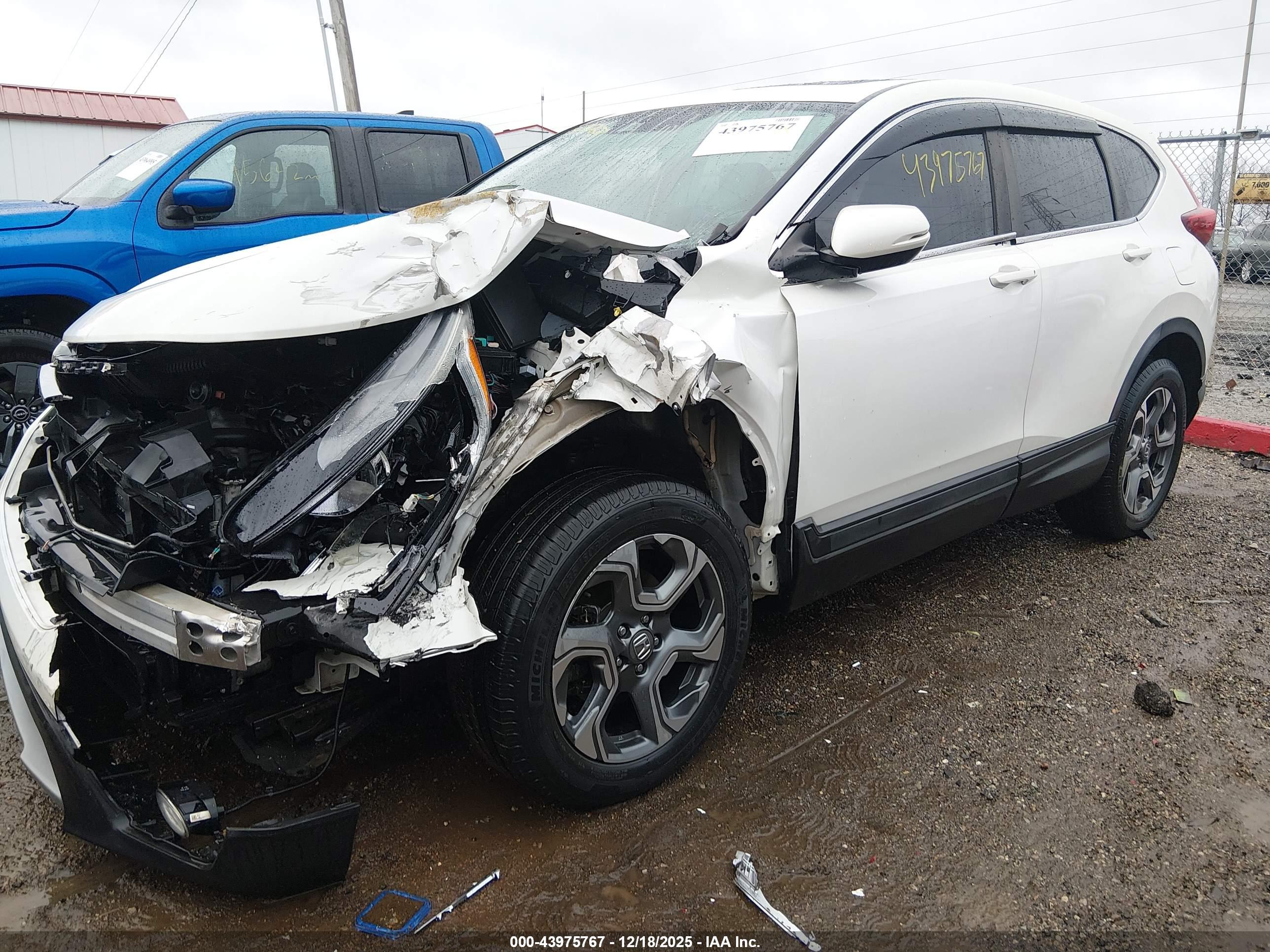 HONDA CR-V image 2