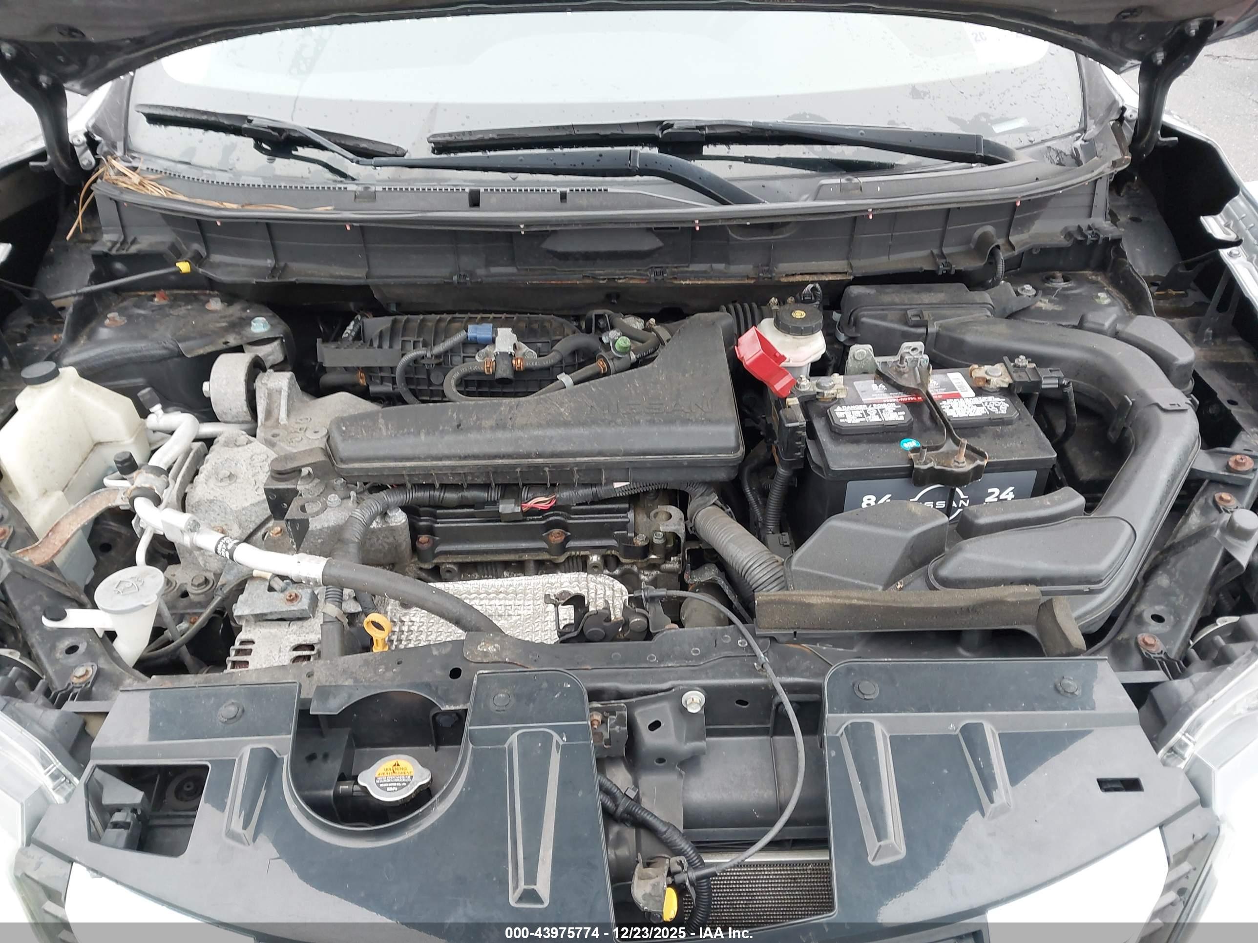 NISSAN ROGUE image 10