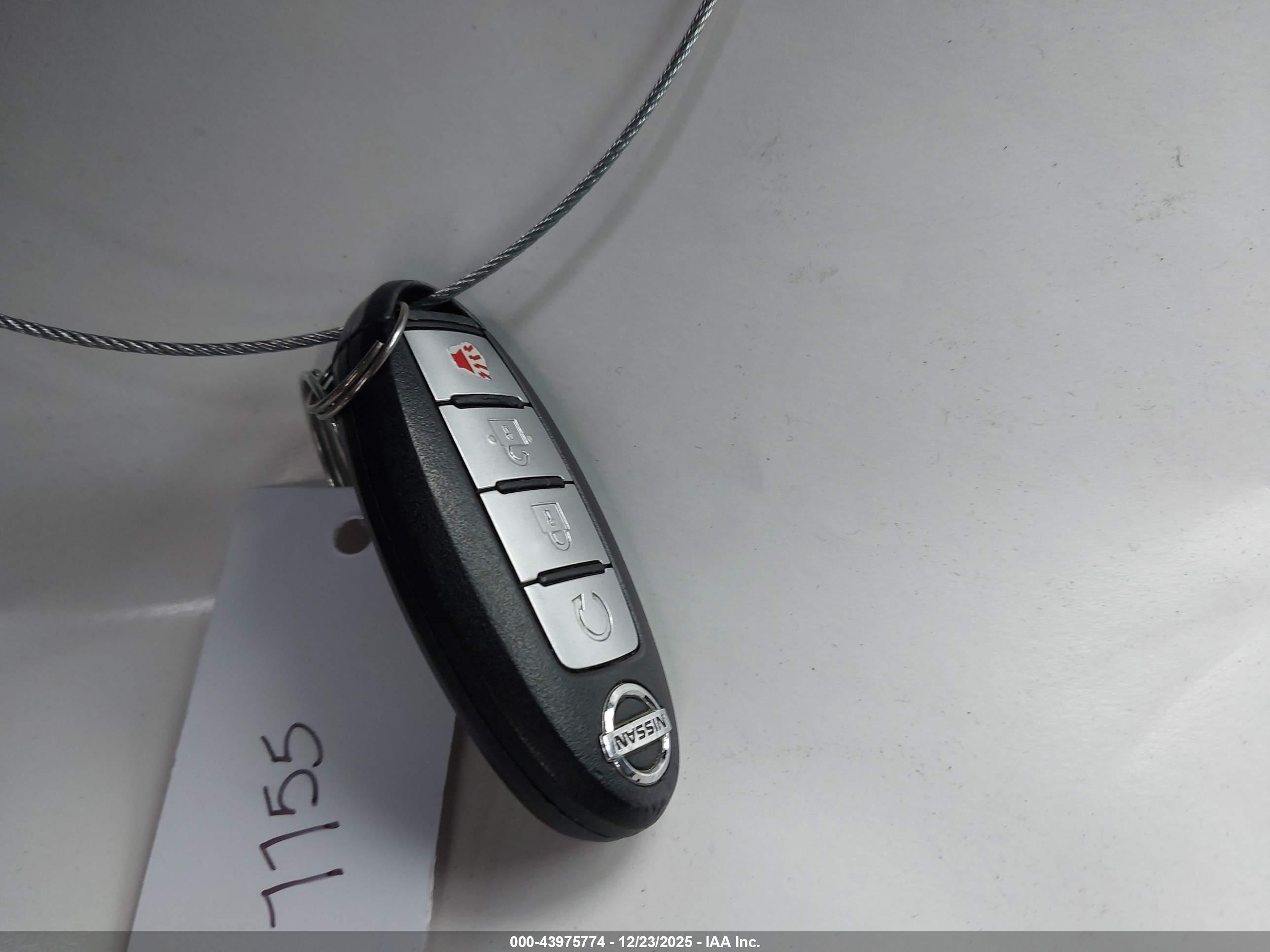 NISSAN ROGUE image 11