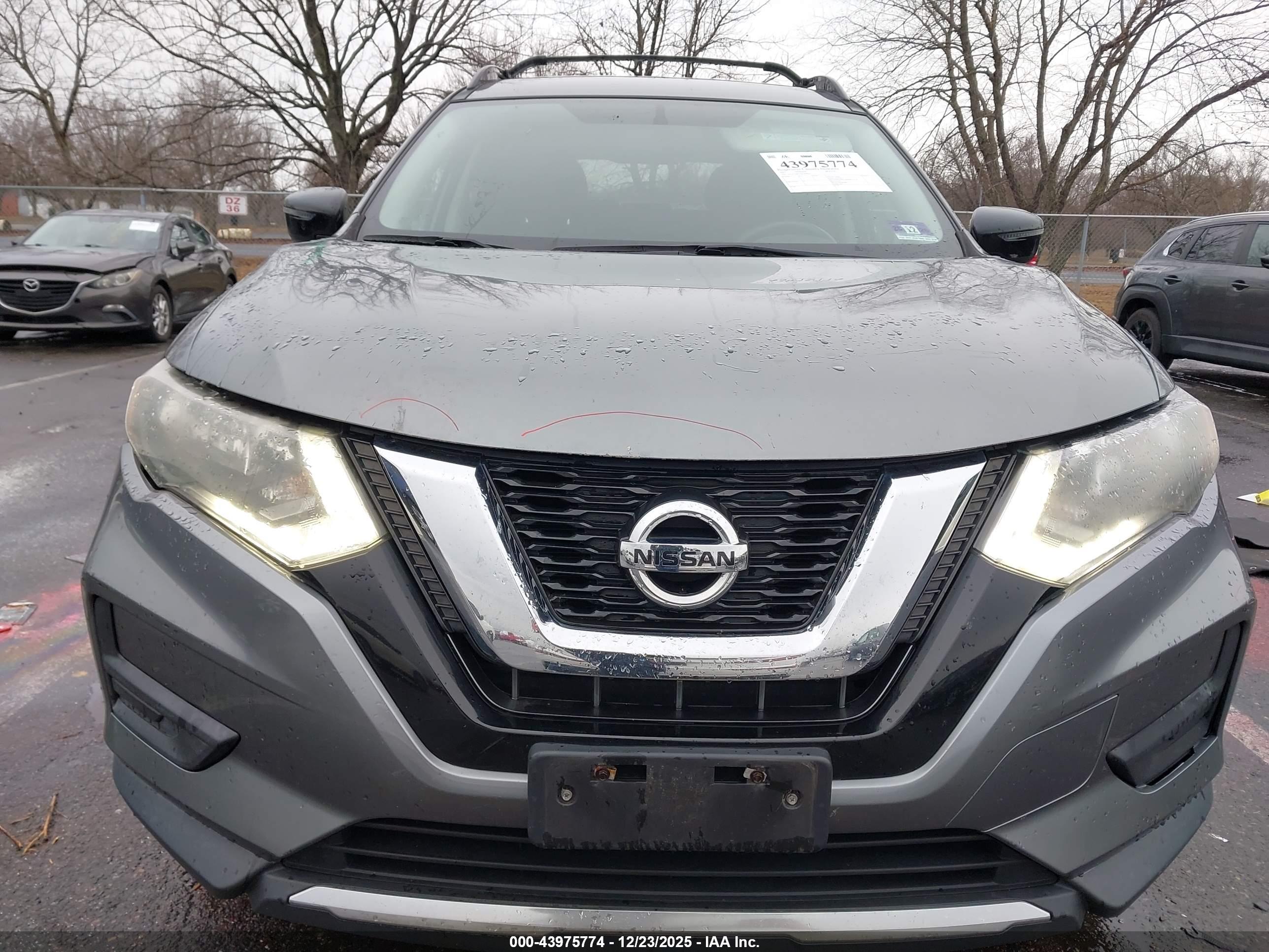 NISSAN ROGUE image 6