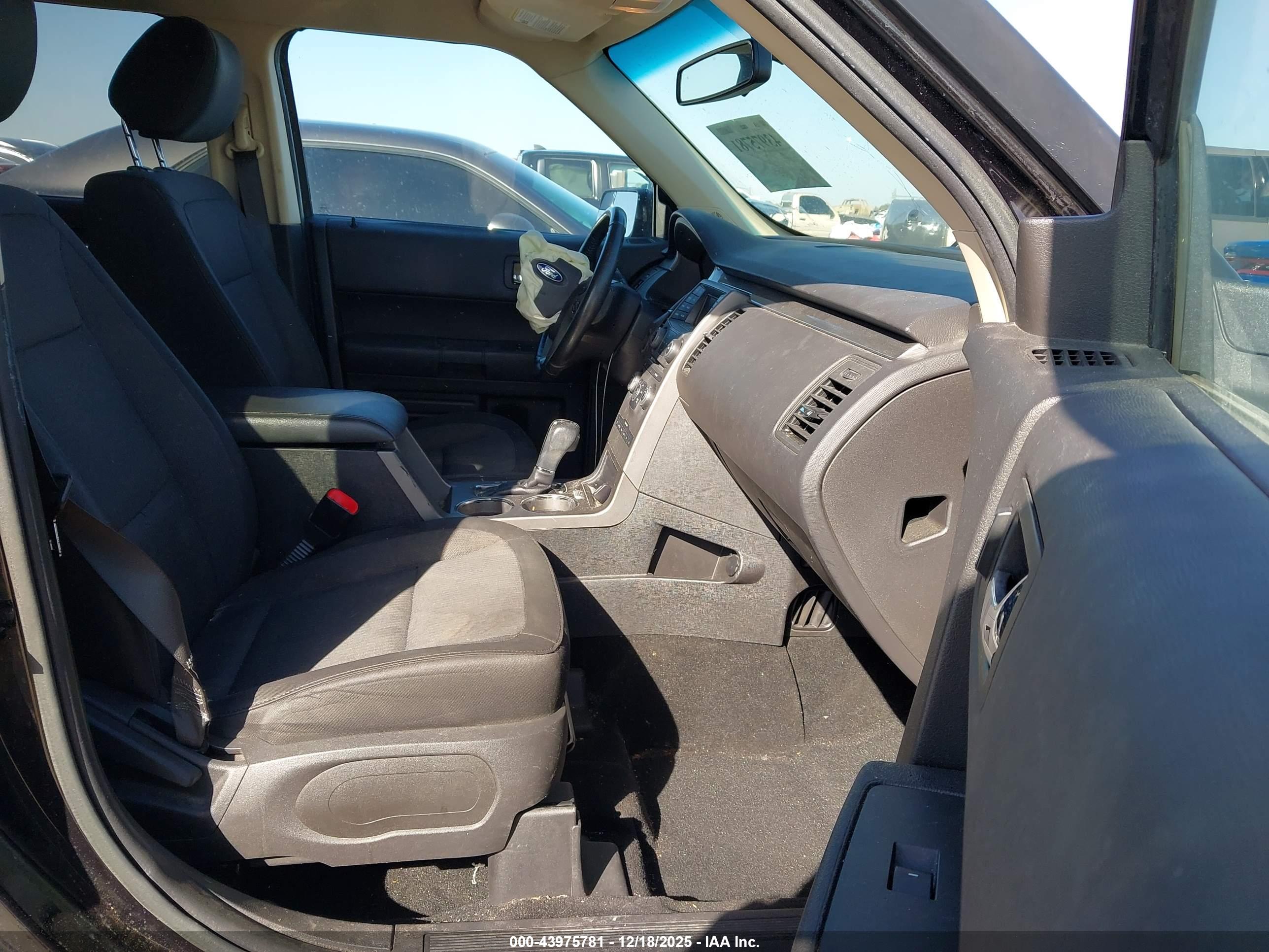 FORD FLEX image 5