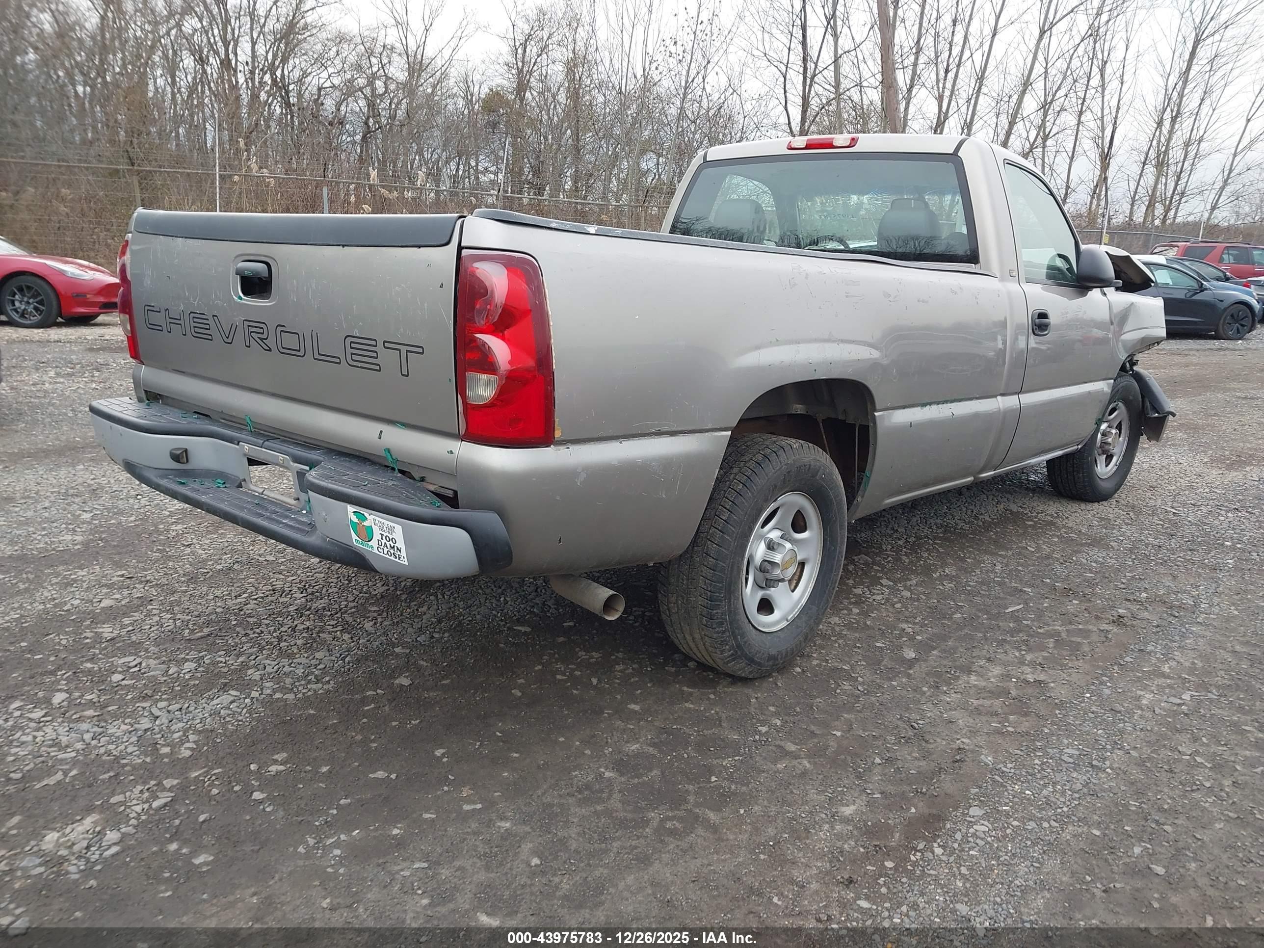CHEVROLET SILVERADO image 4