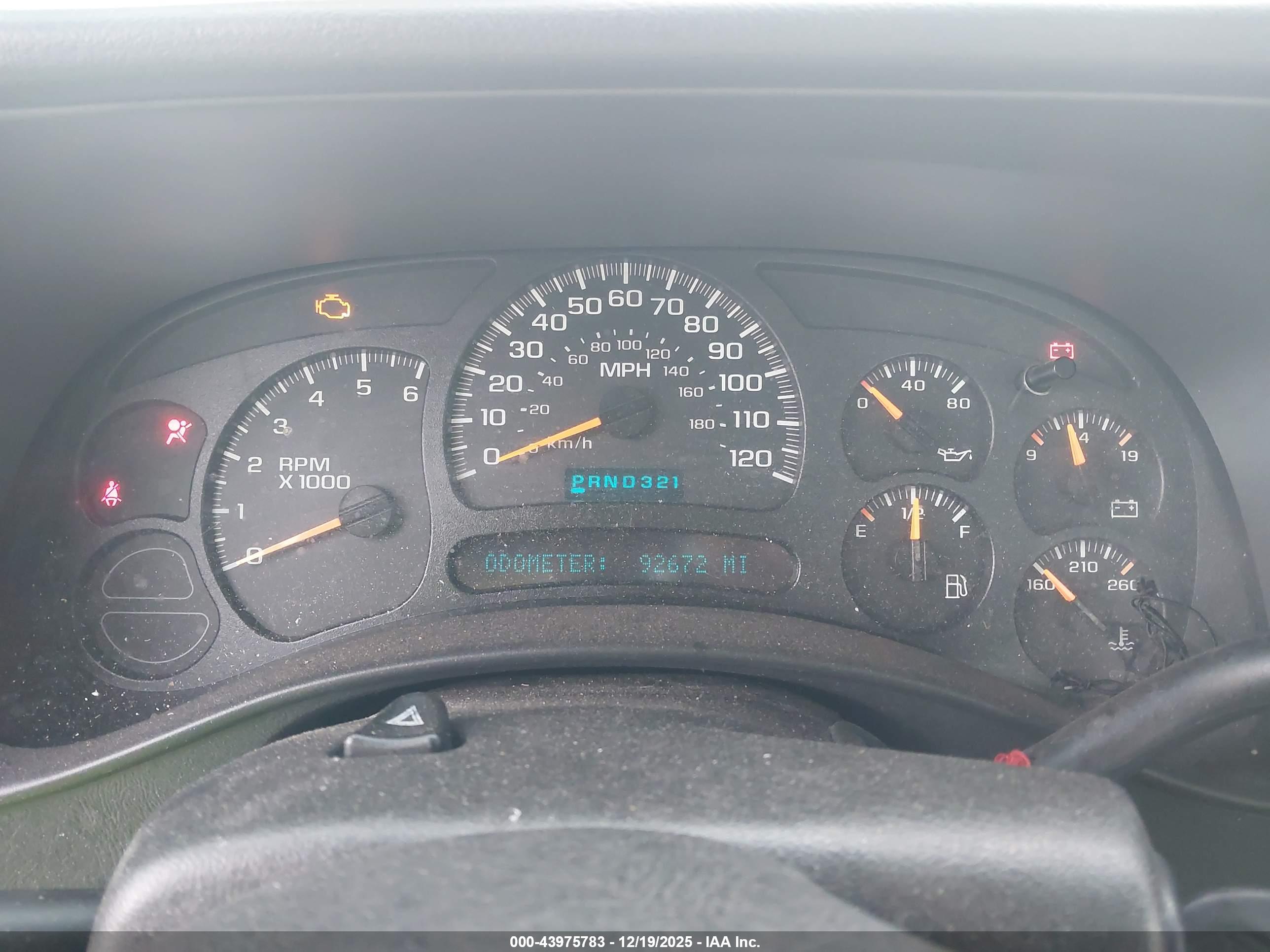 CHEVROLET SILVERADO image 7