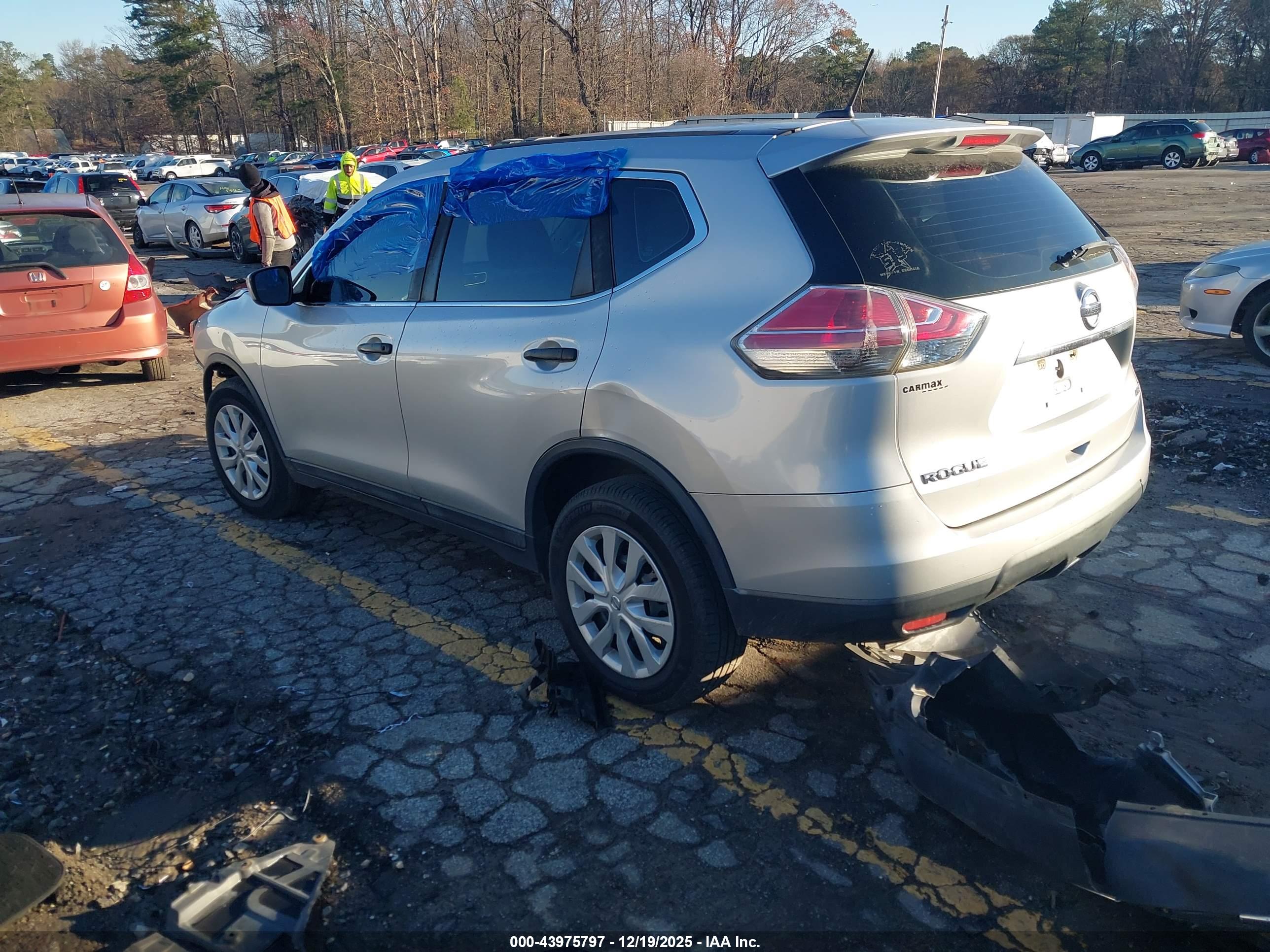 NISSAN ROGUE image 3
