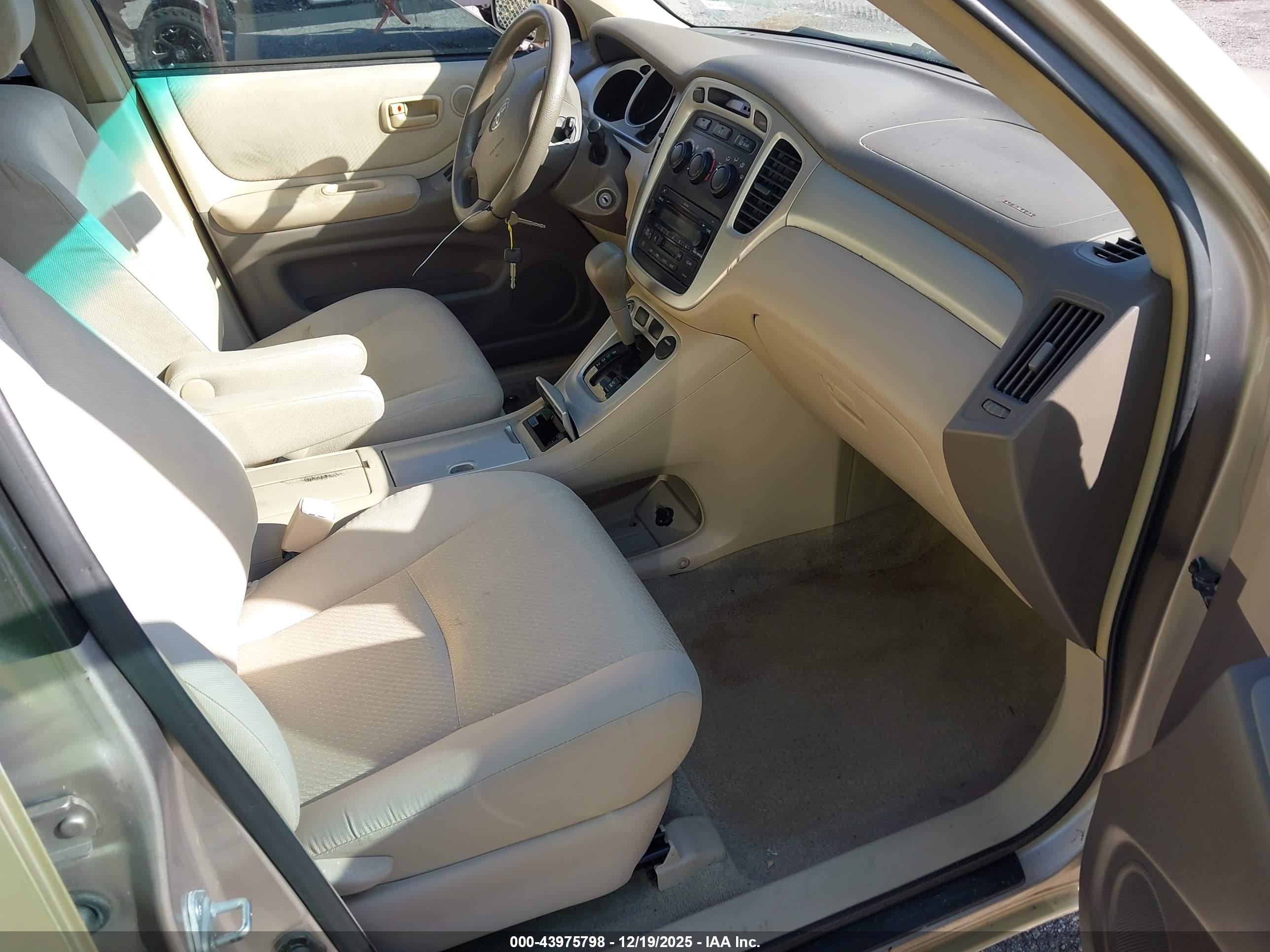 TOYOTA HIGHLANDER image 5