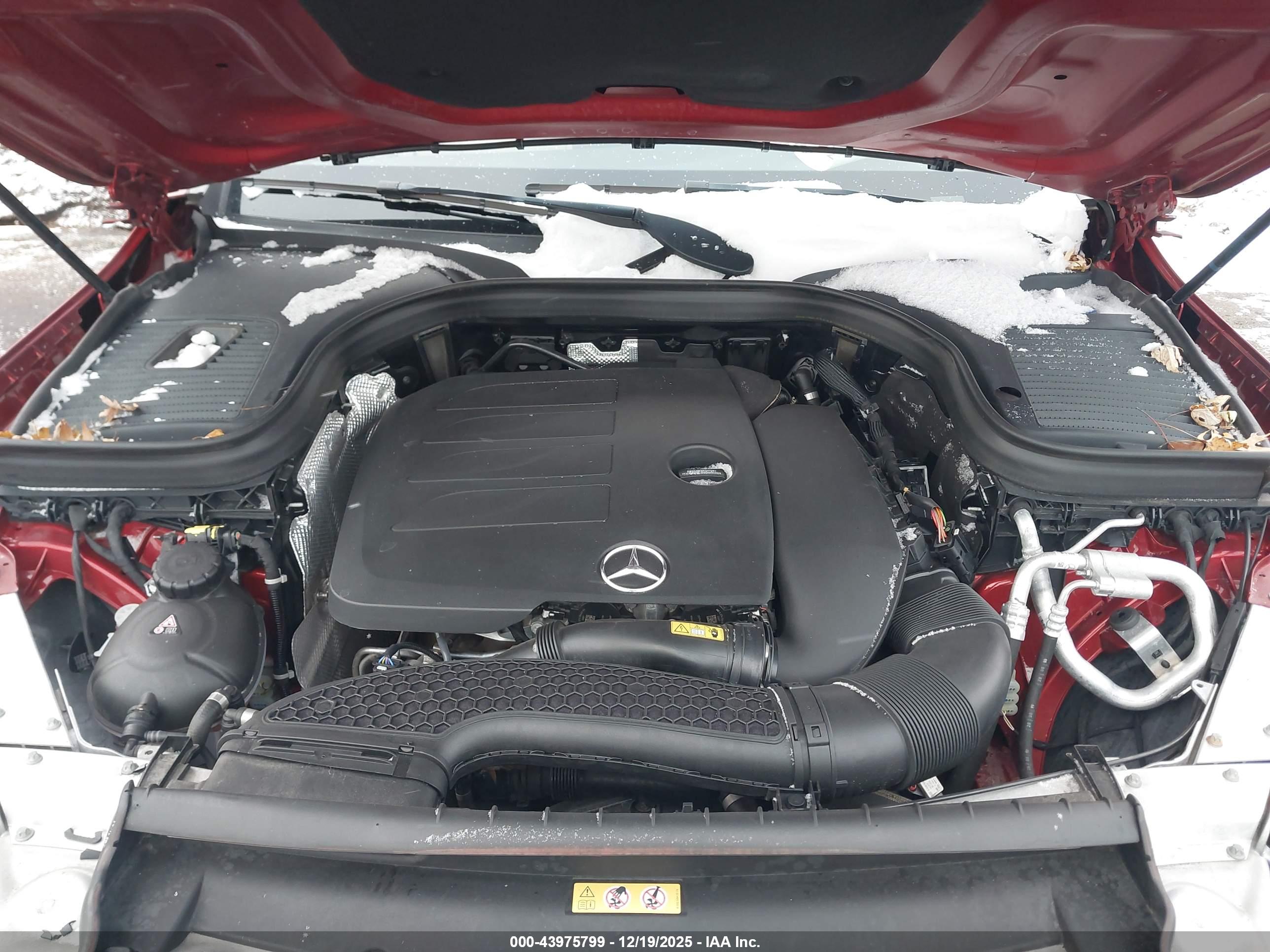 MERCEDES-BENZ GLC image 10