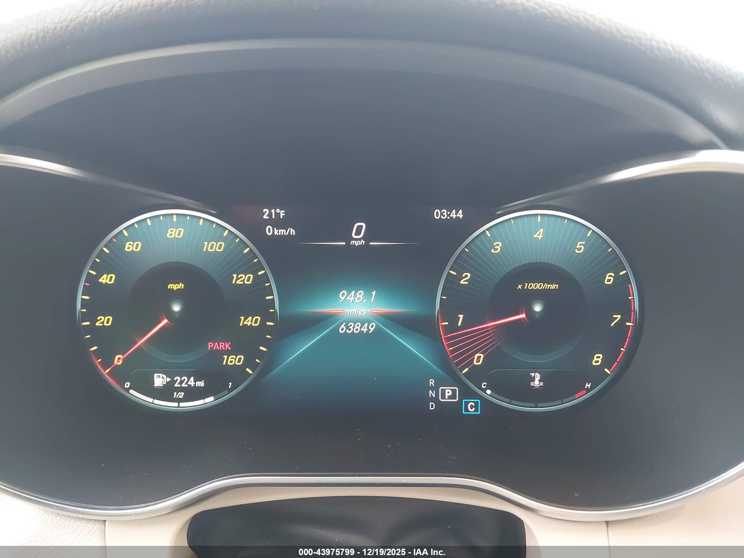 MERCEDES-BENZ GLC image 7
