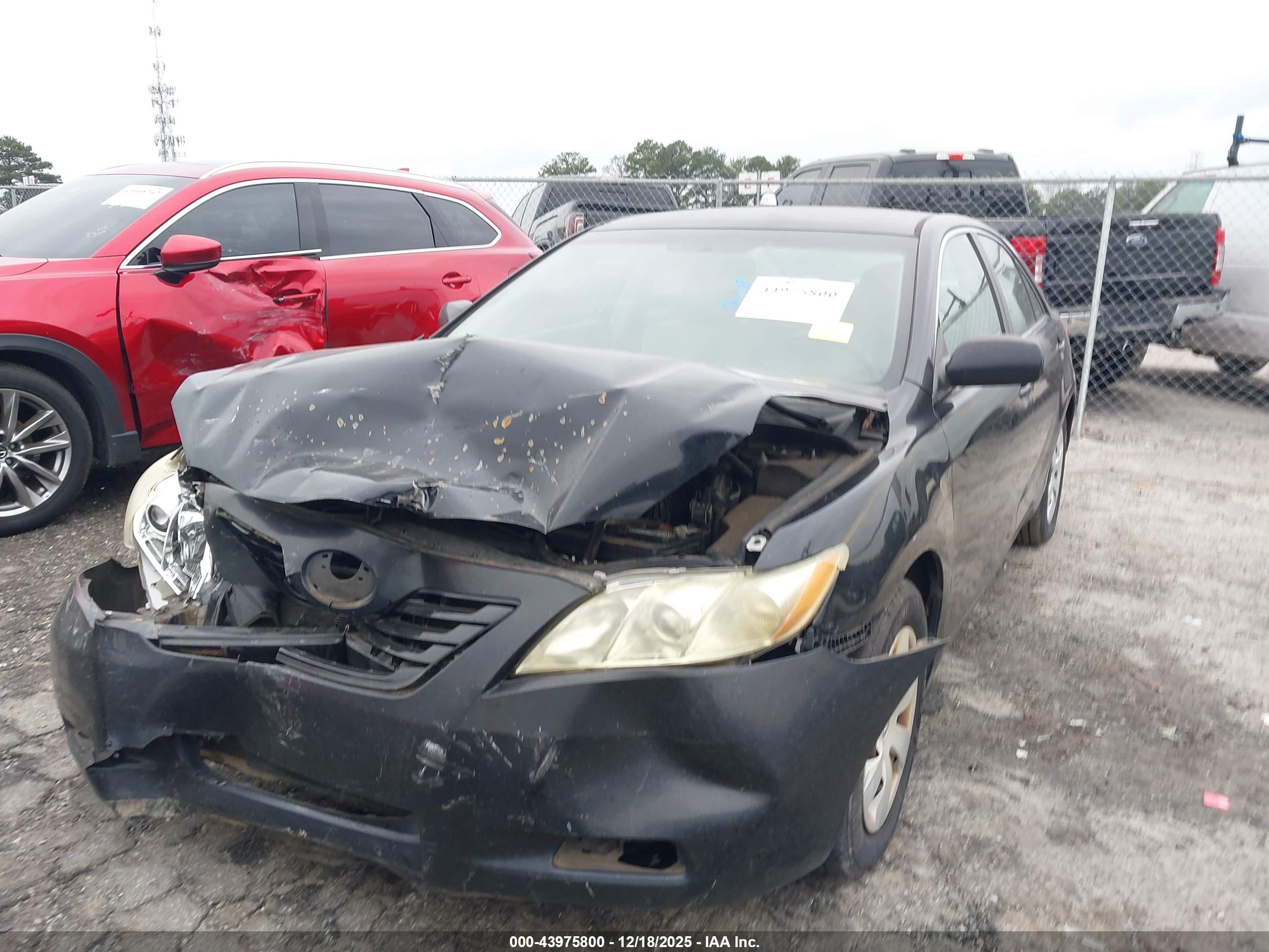 TOYOTA CAMRY image 6