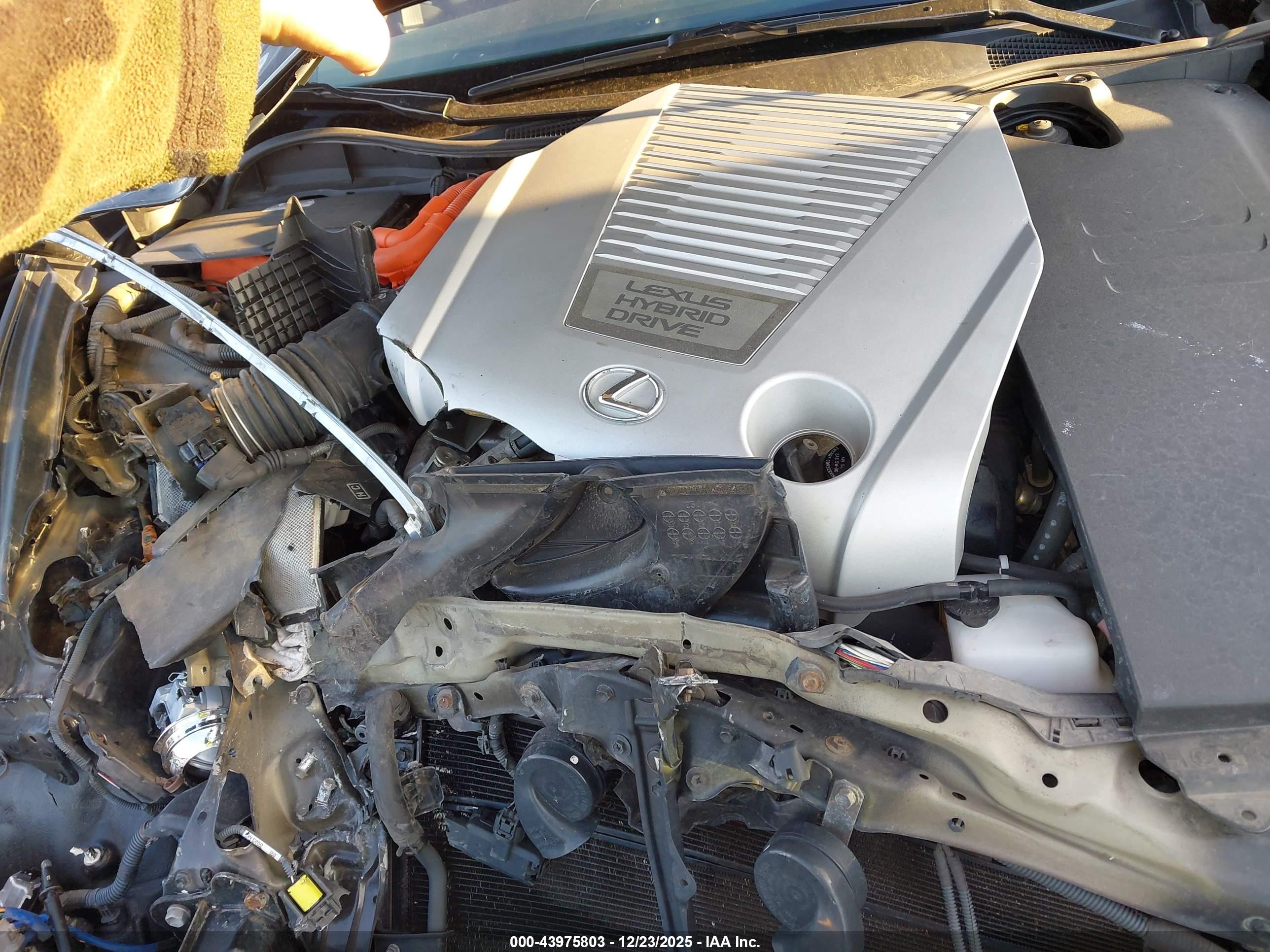 LEXUS GS image 10