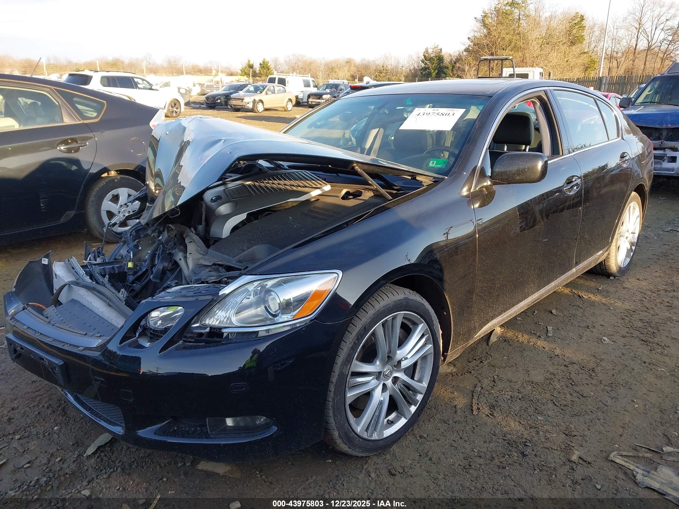 LEXUS GS image 2