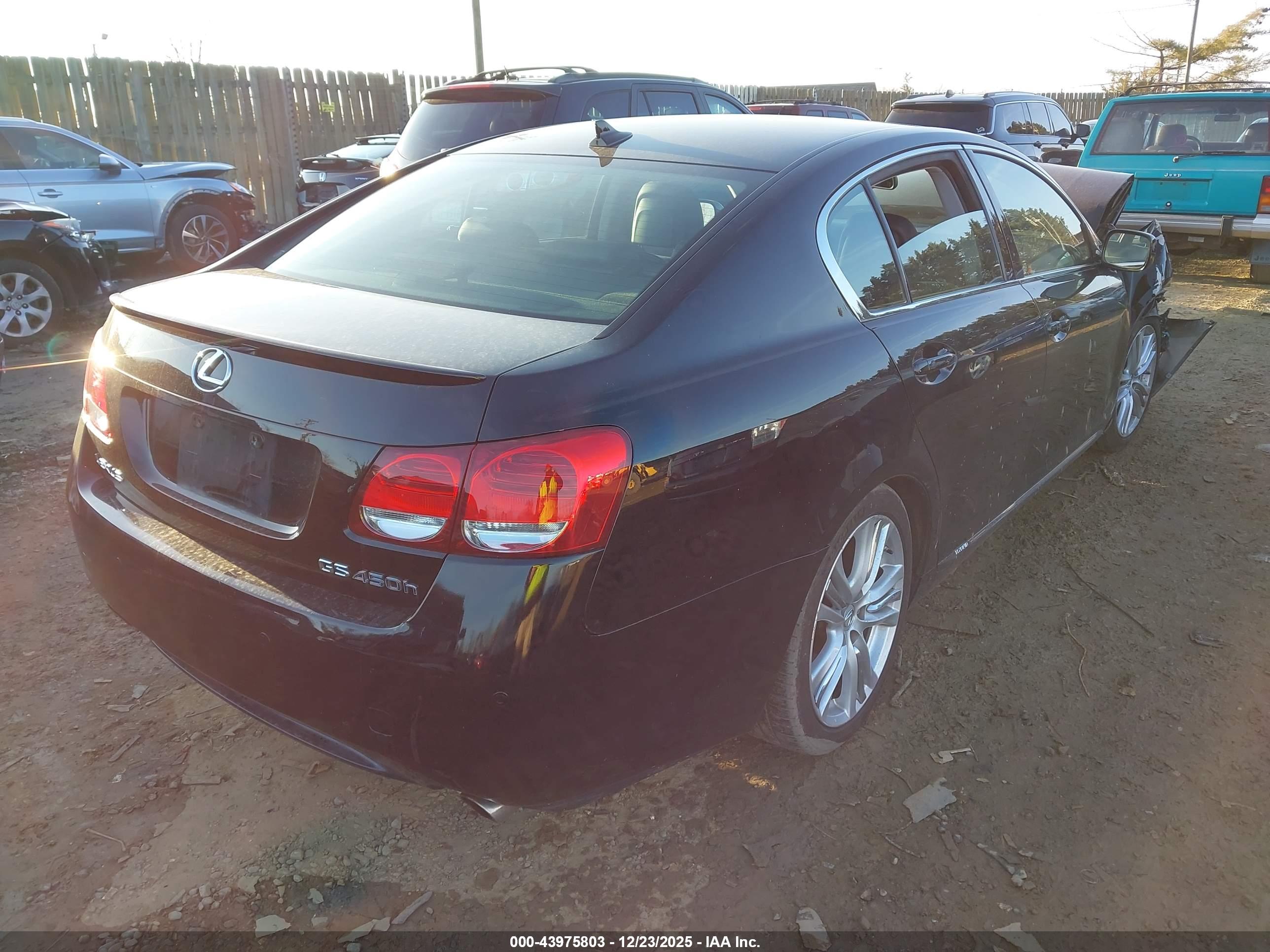 LEXUS GS image 4