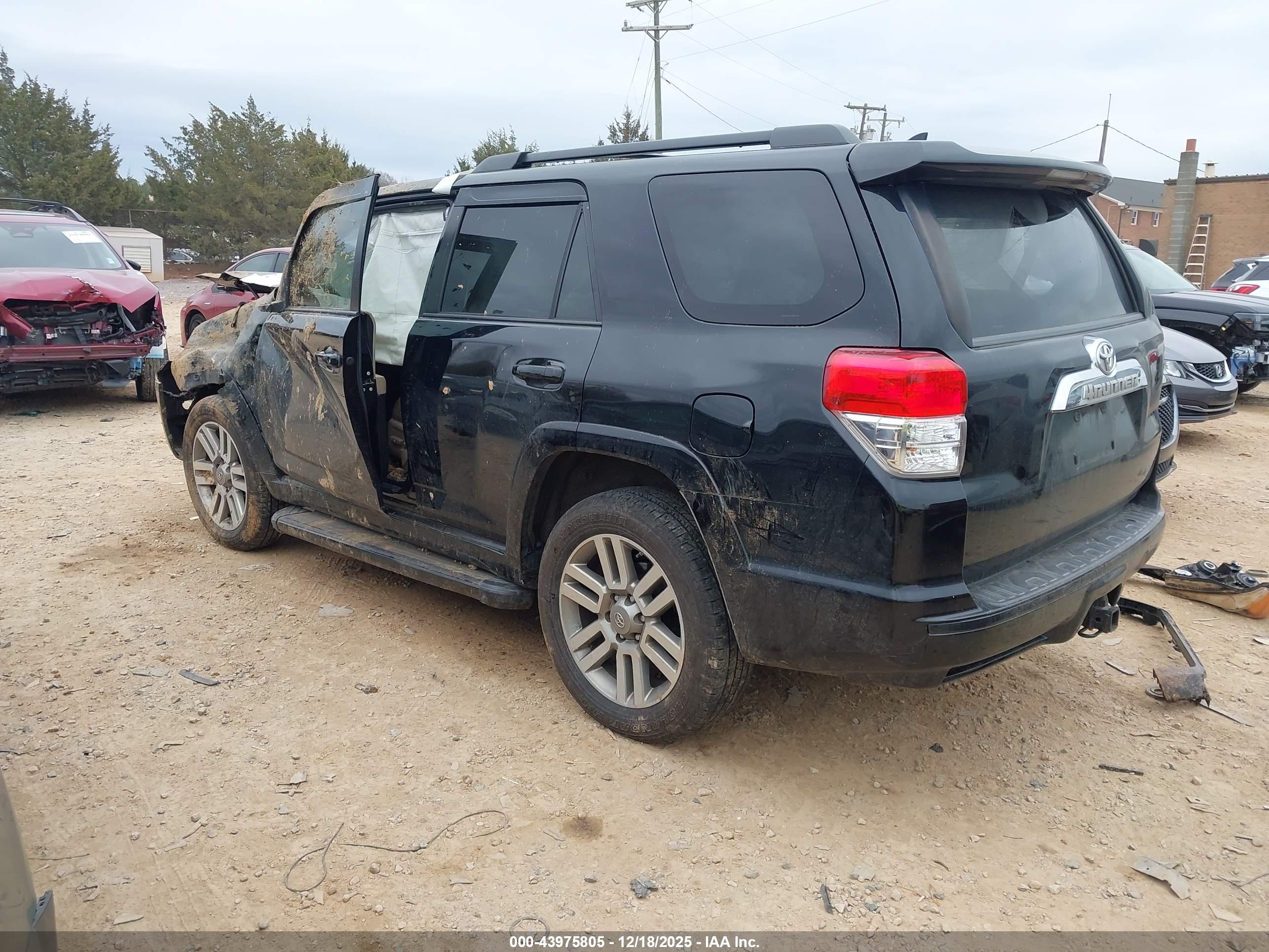 TOYOTA 4RUNNER image 3