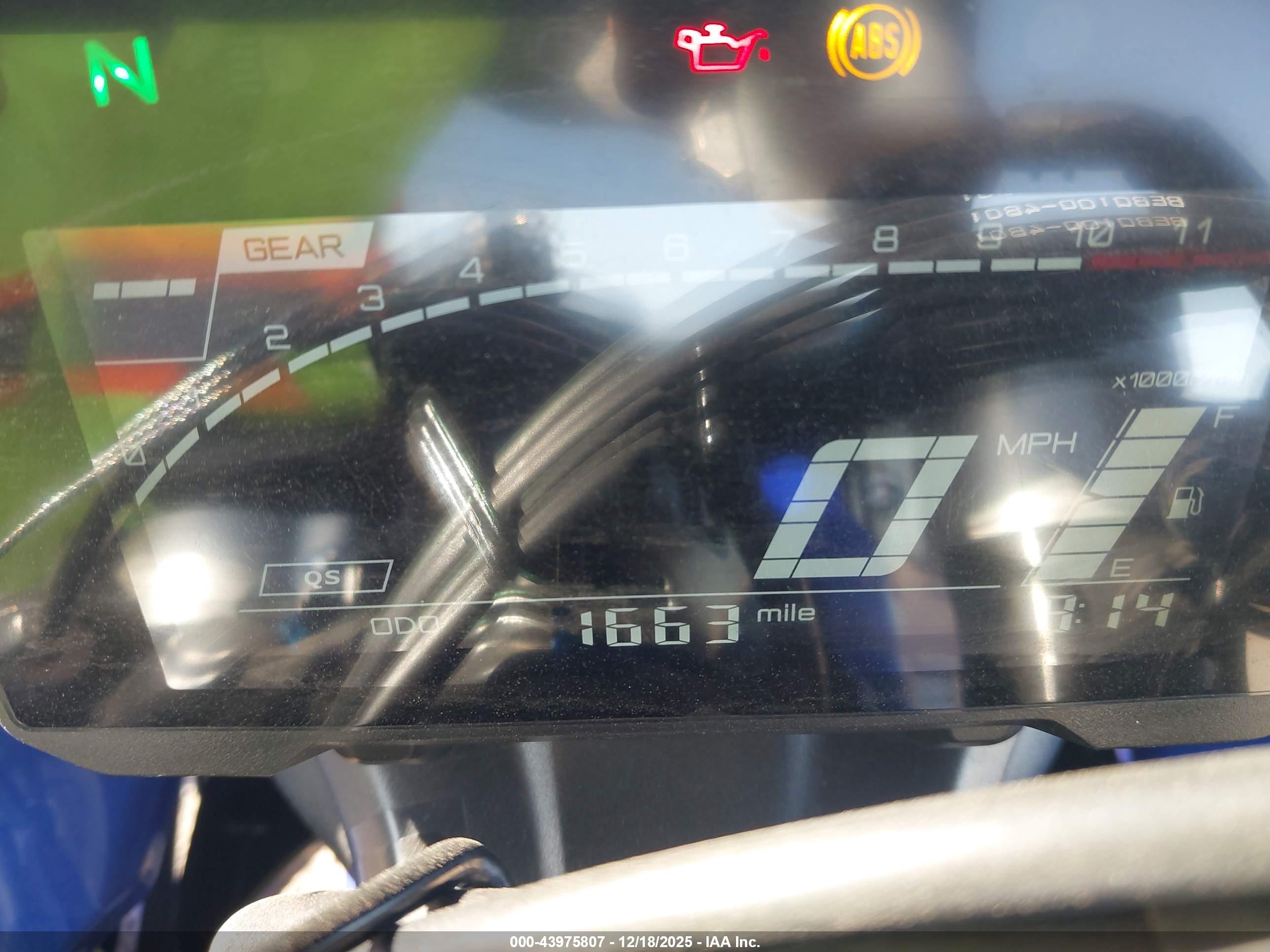YAMAHA YZFR7 image 7
