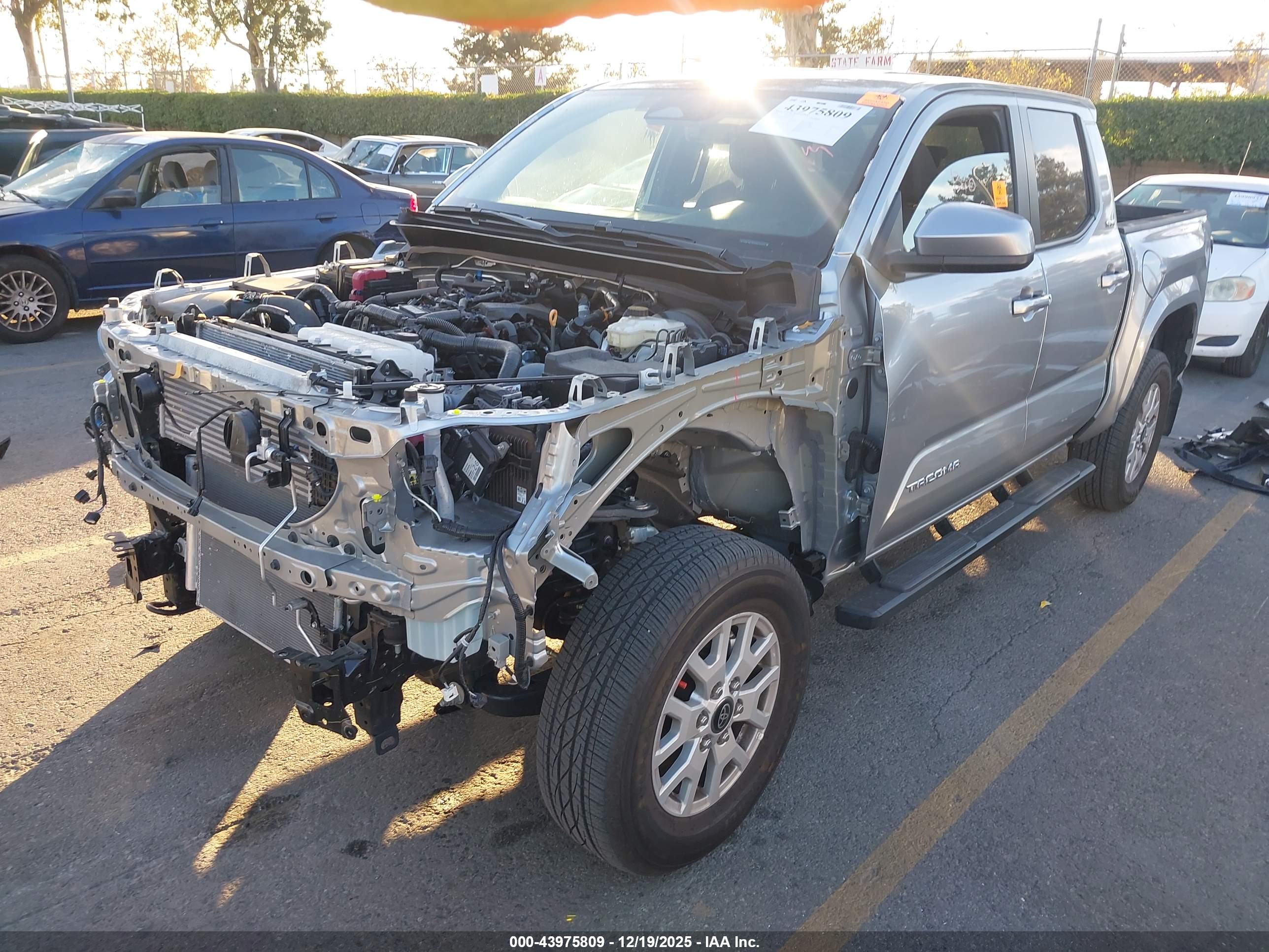 TOYOTA TACOMA image 2