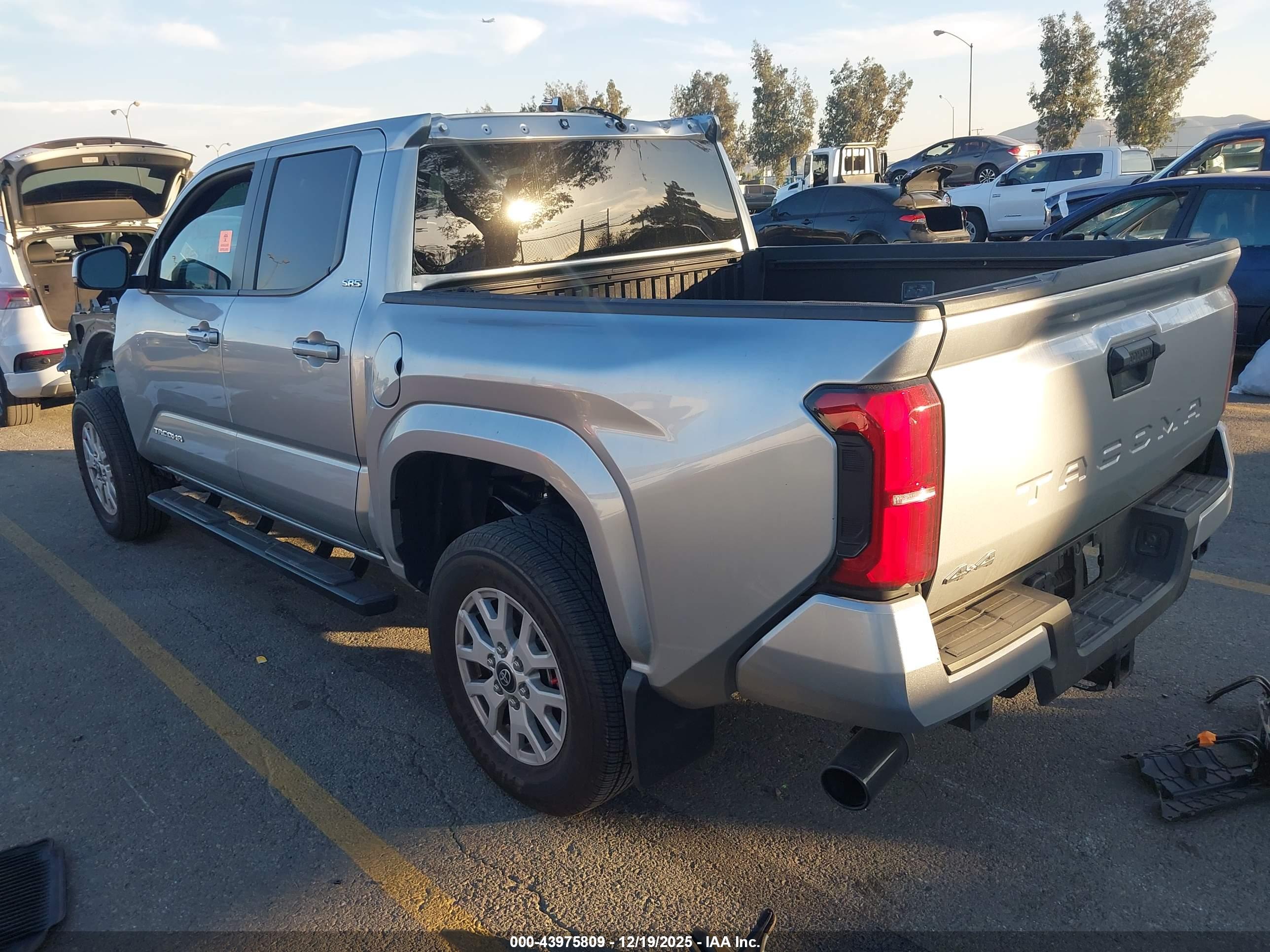 TOYOTA TACOMA image 3