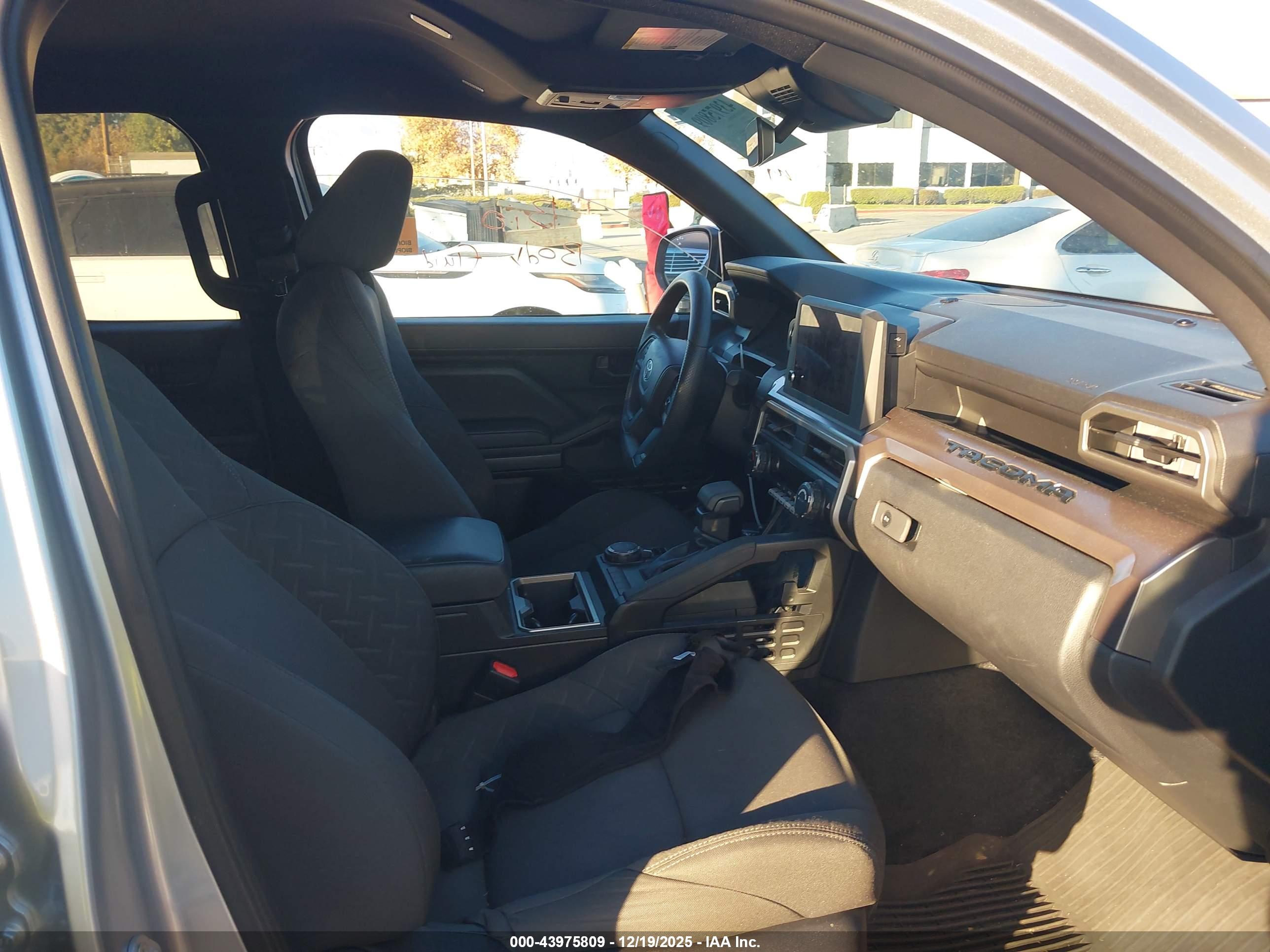TOYOTA TACOMA image 5