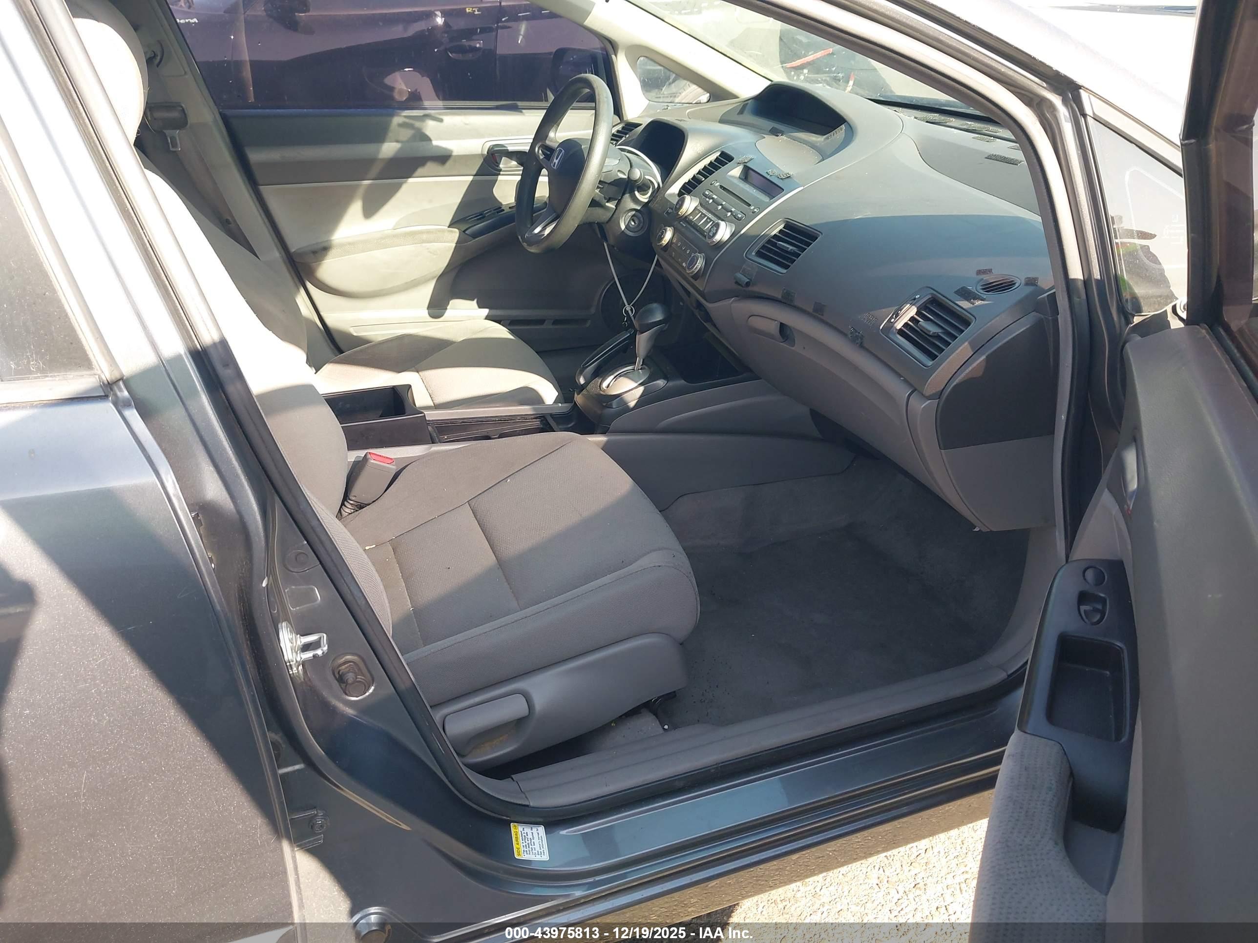 HONDA CIVIC image 5