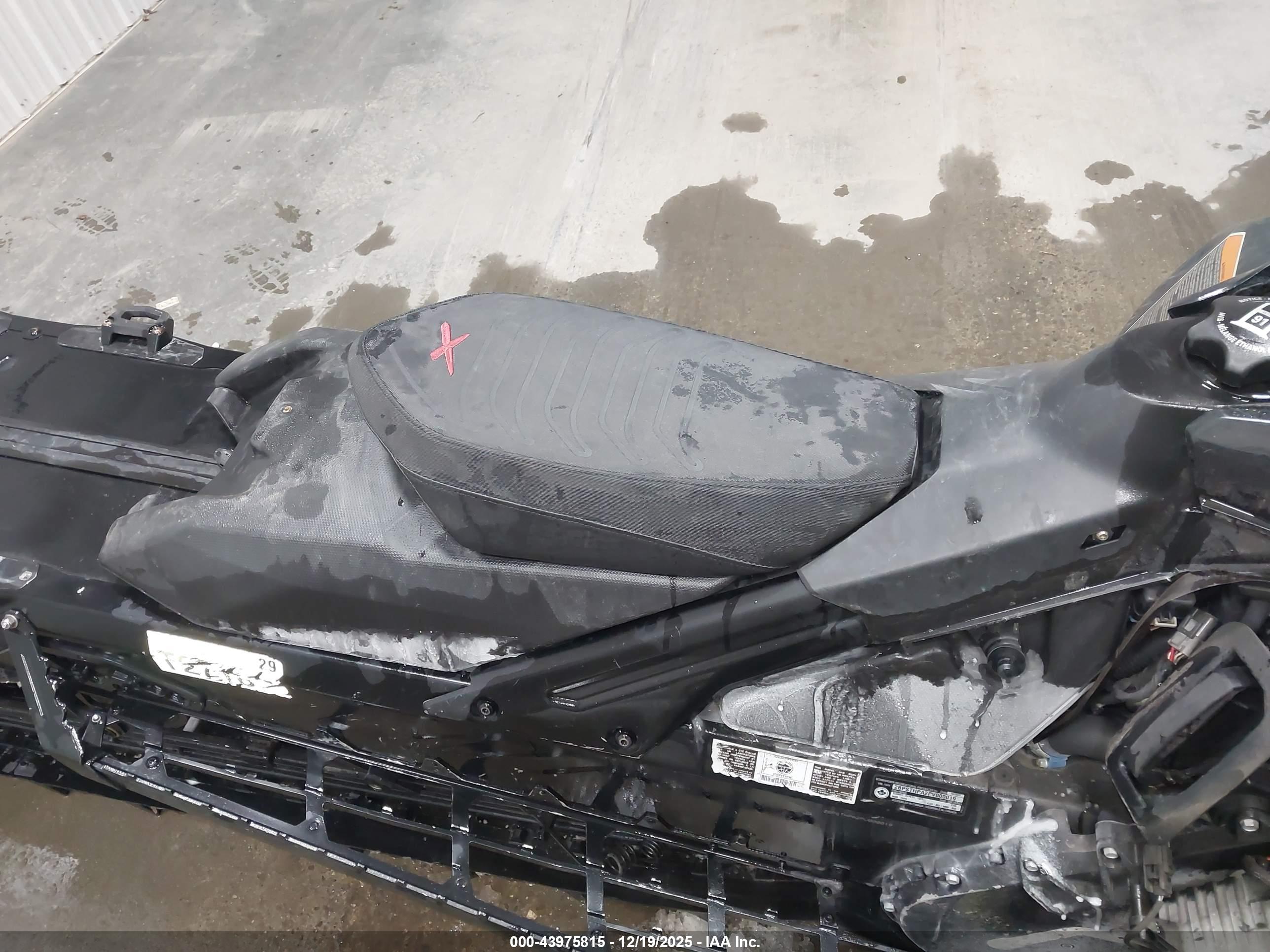 SKI-DOO SUMMIT image 5