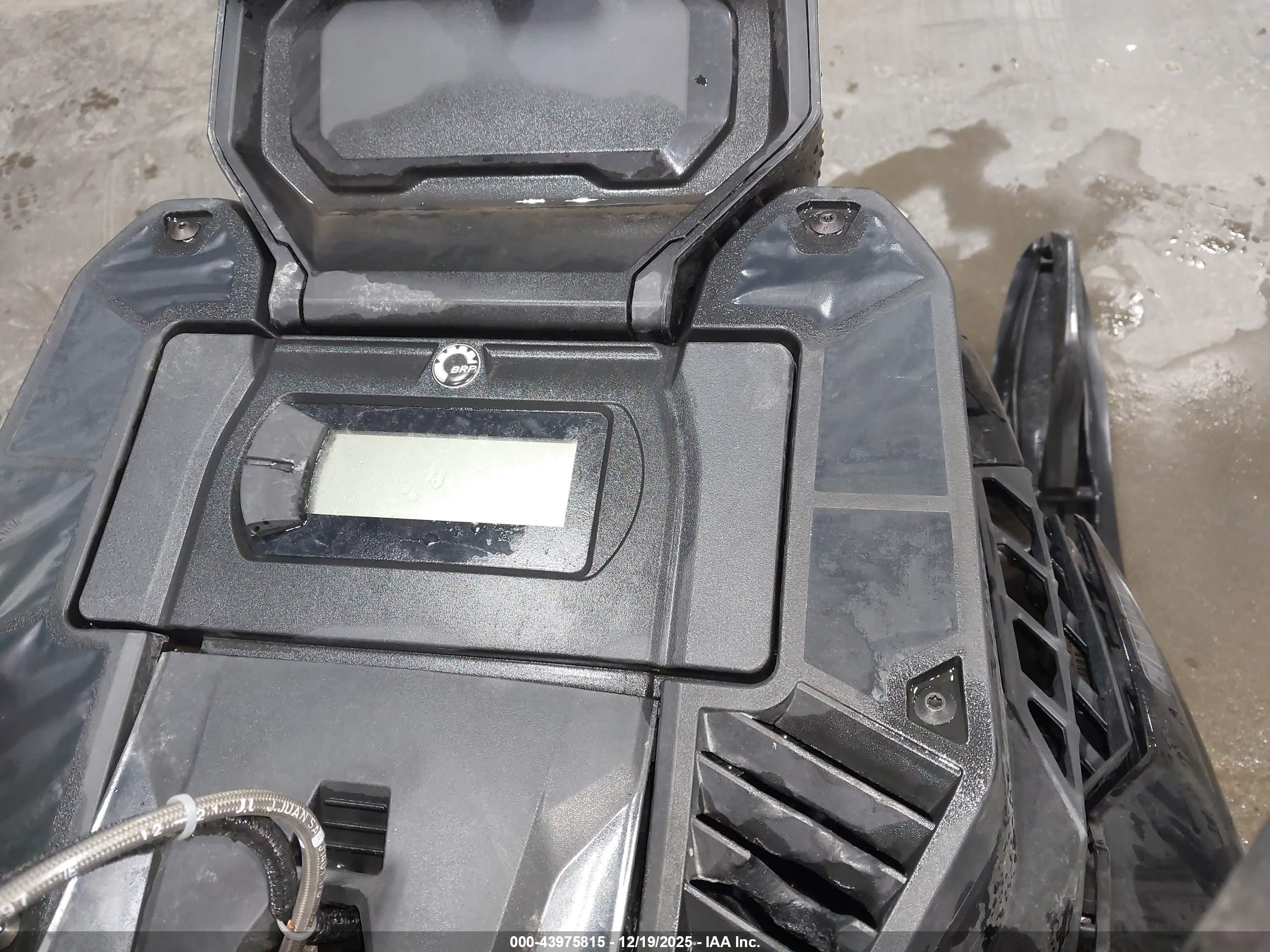 SKI-DOO SUMMIT image 7