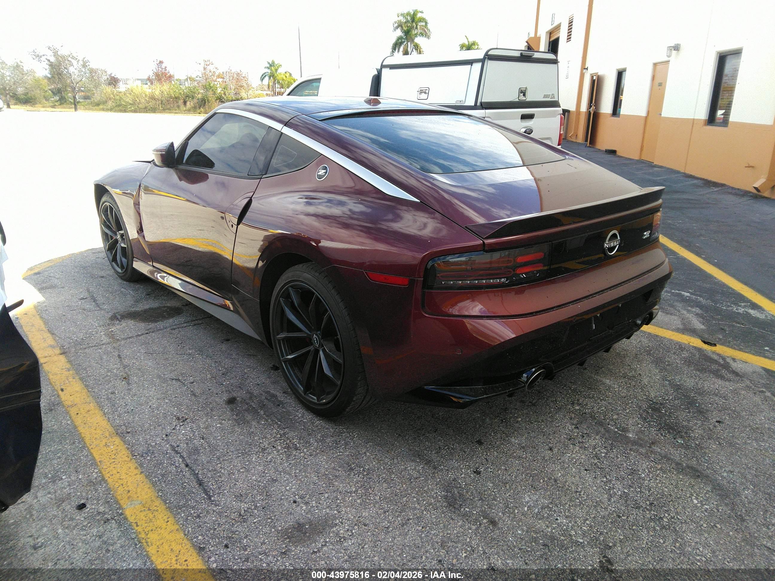 NISSAN Z image 3