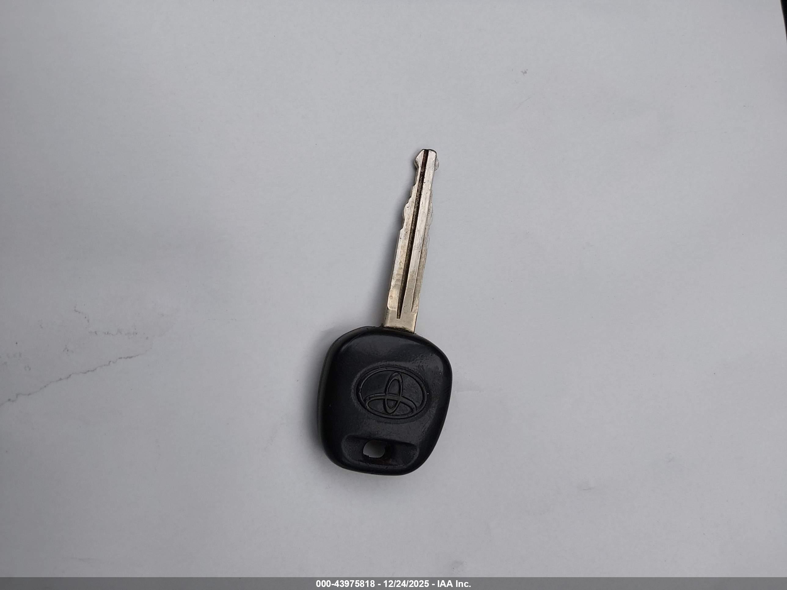 TOYOTA COROLLA image 11