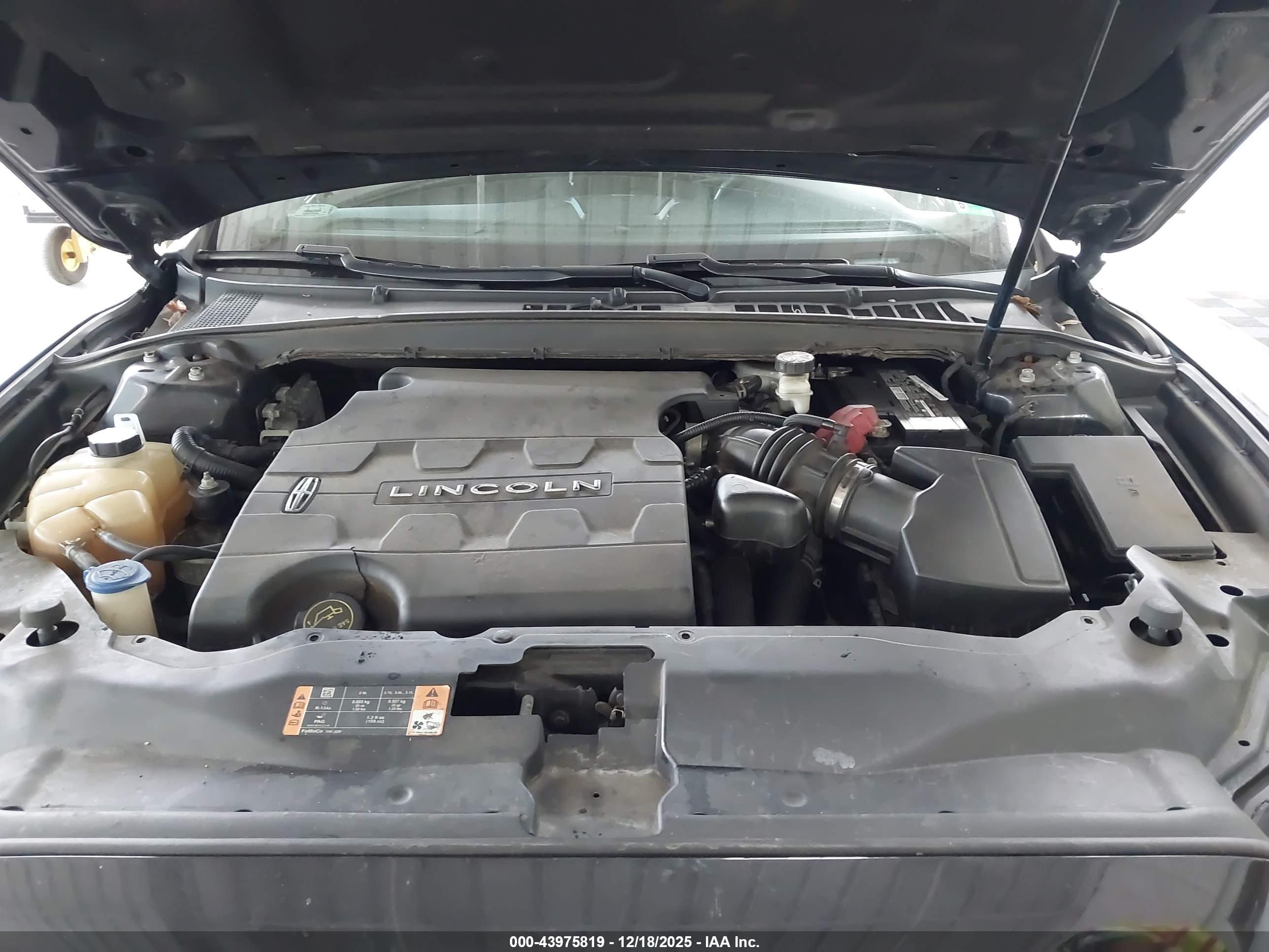 LINCOLN CONTINENTAL image 10