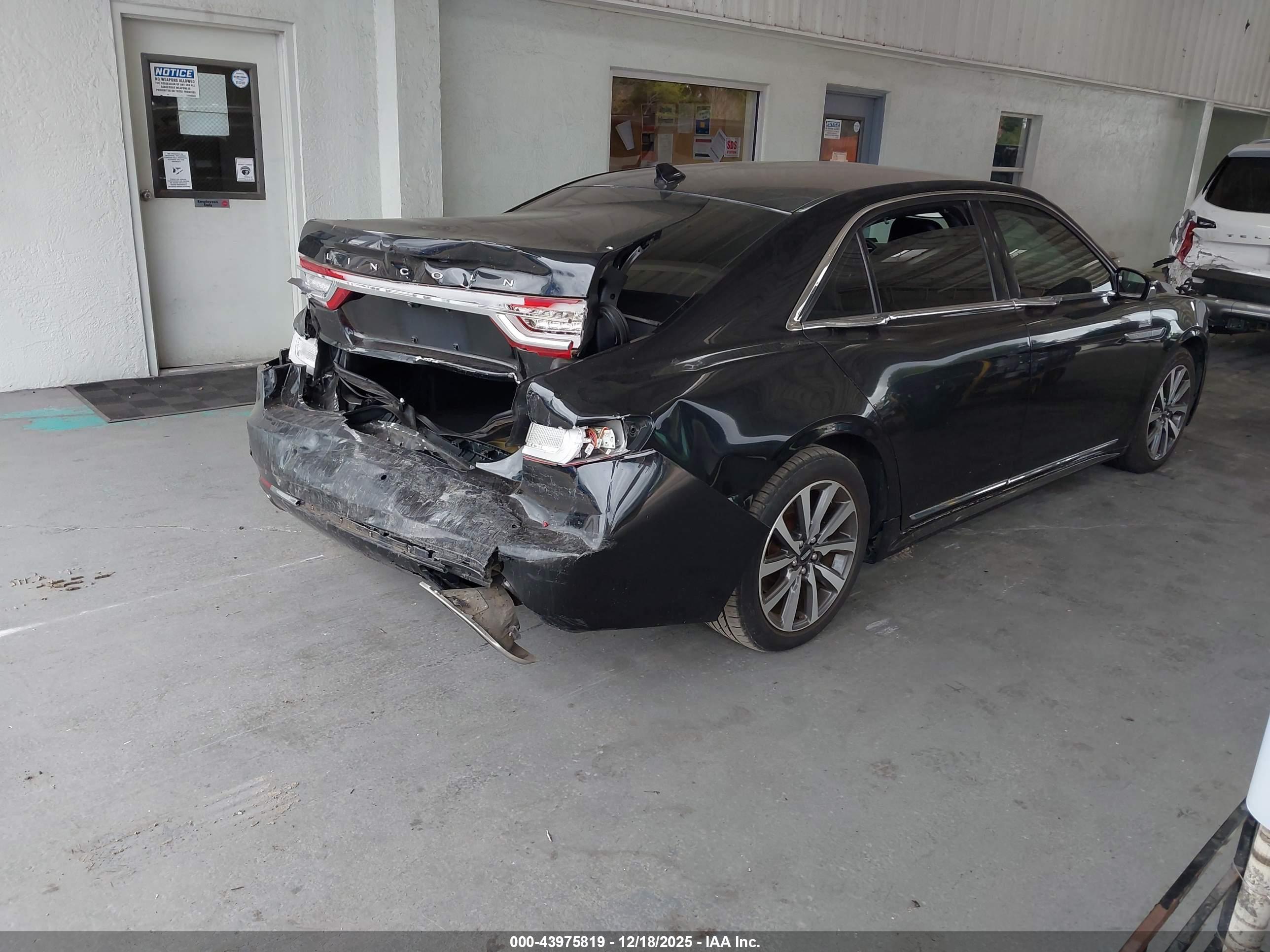 LINCOLN CONTINENTAL image 4