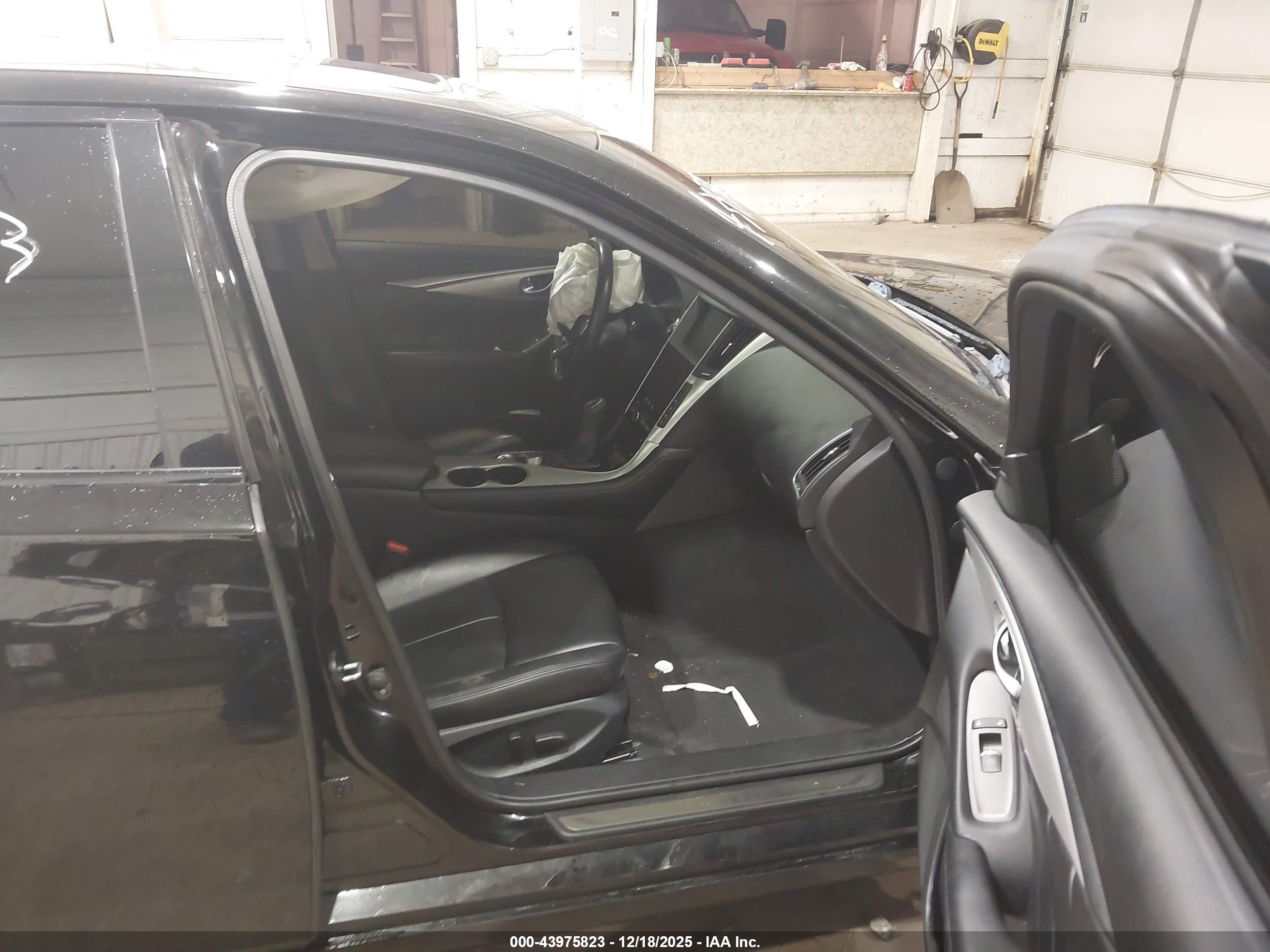INFINITI Q50 image 5