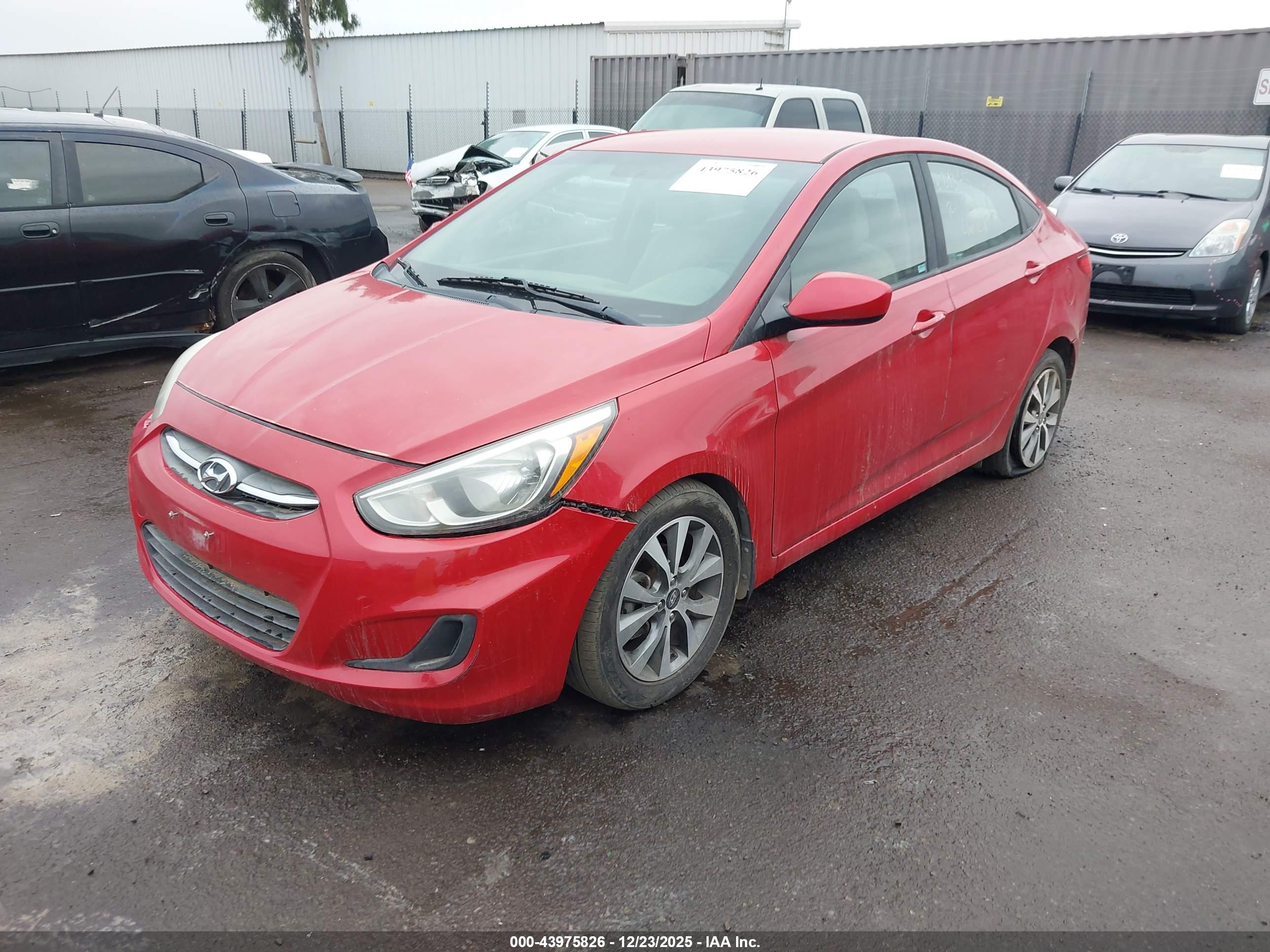 HYUNDAI ACCENT image 2