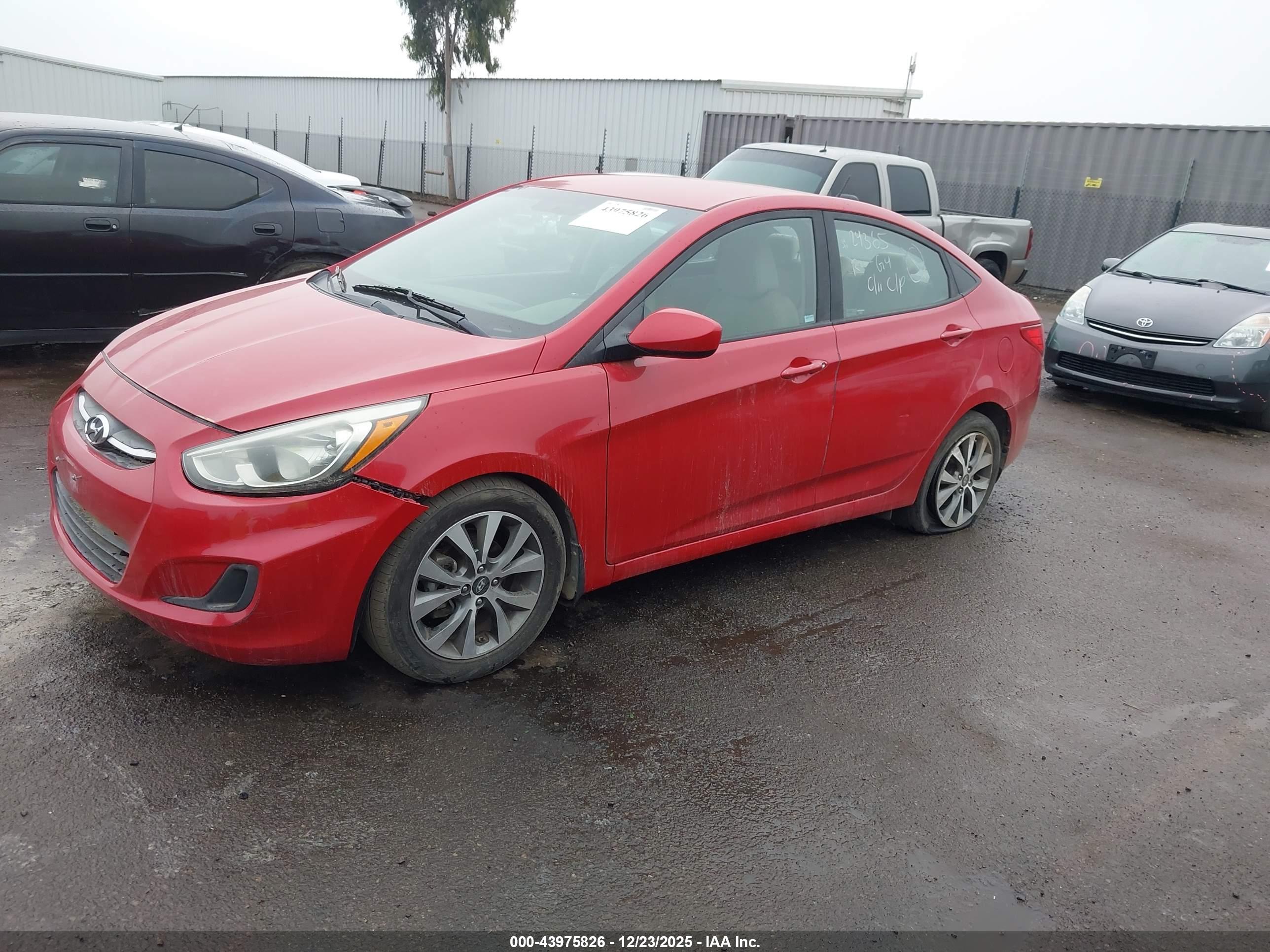 HYUNDAI ACCENT image 6
