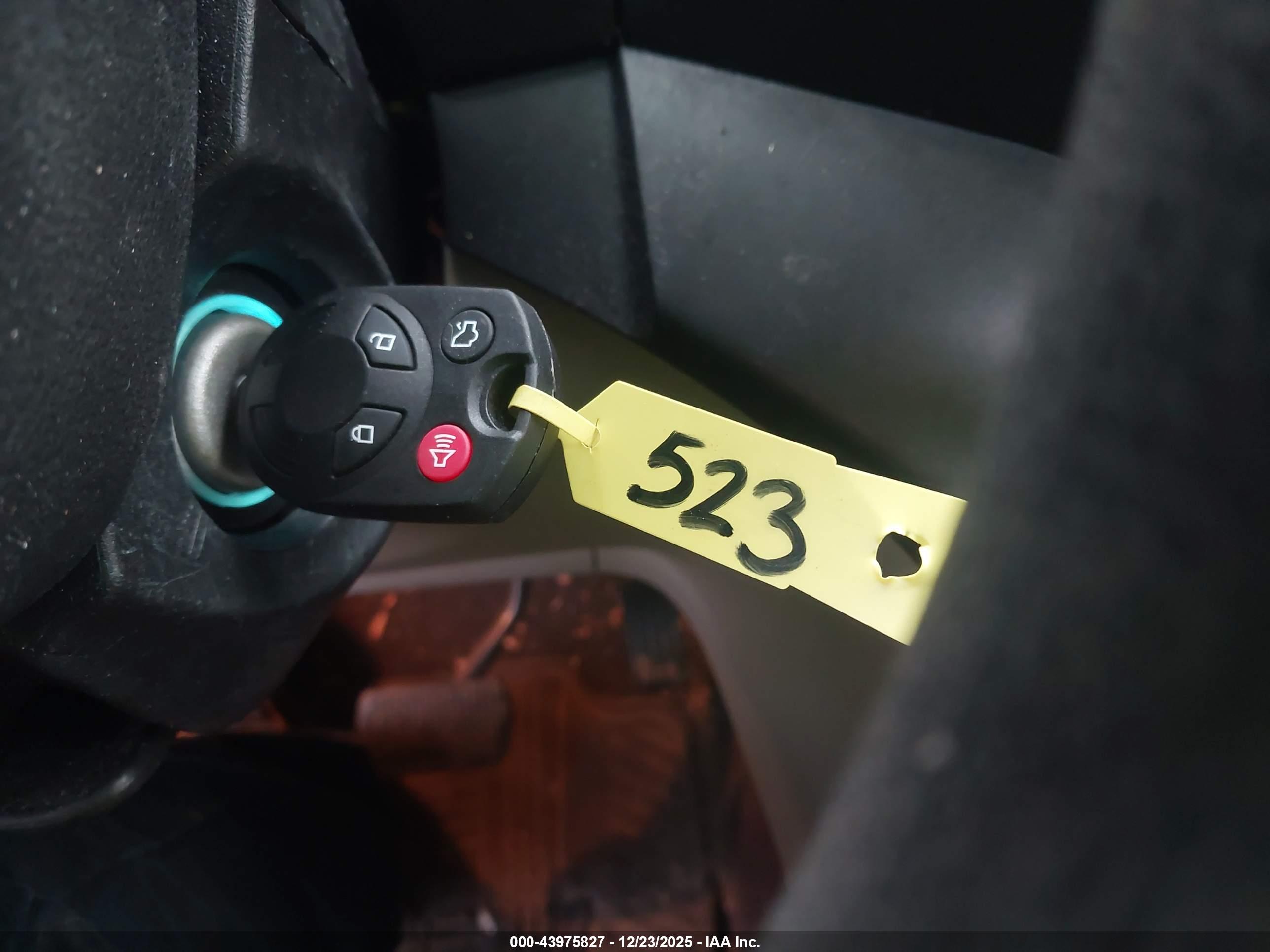 FORD ESCAPE image 11