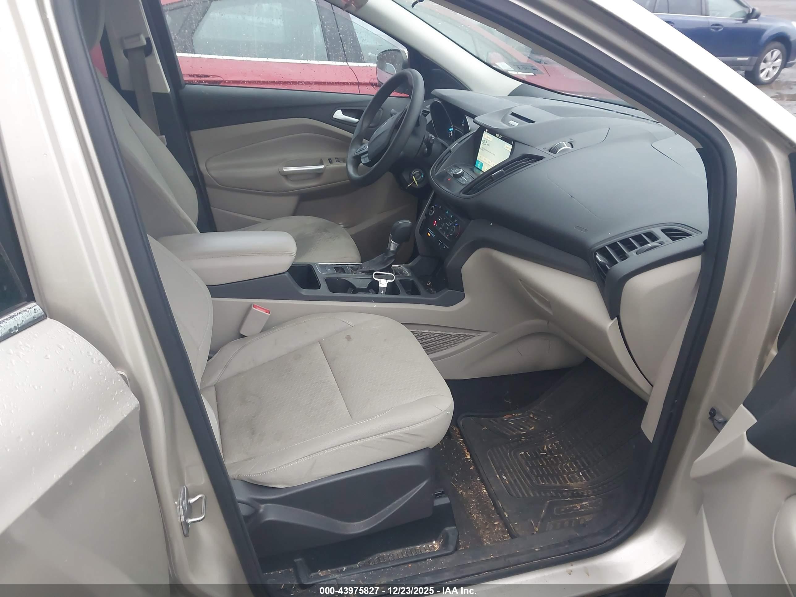 FORD ESCAPE image 5