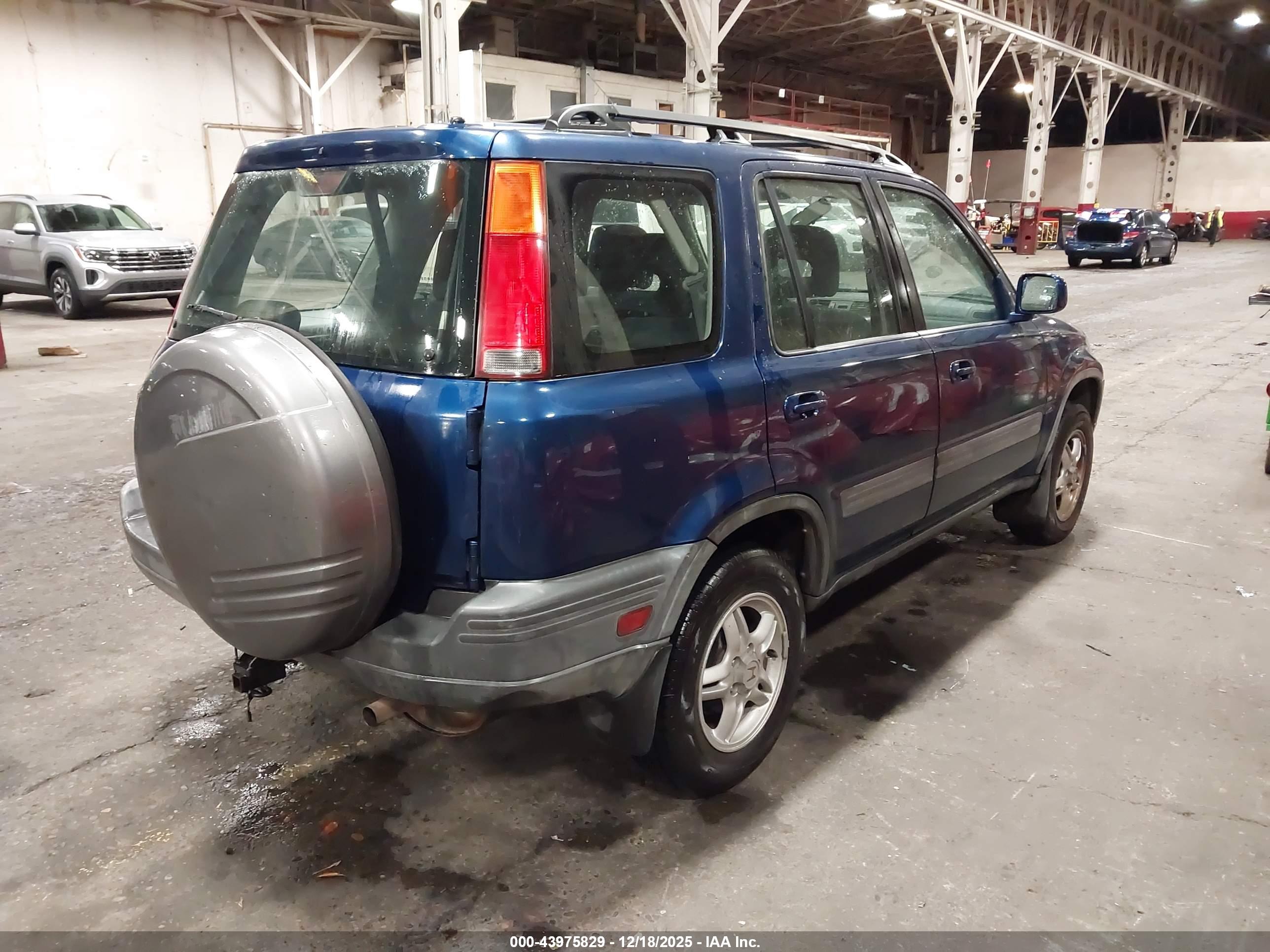 HONDA CR-V image 4