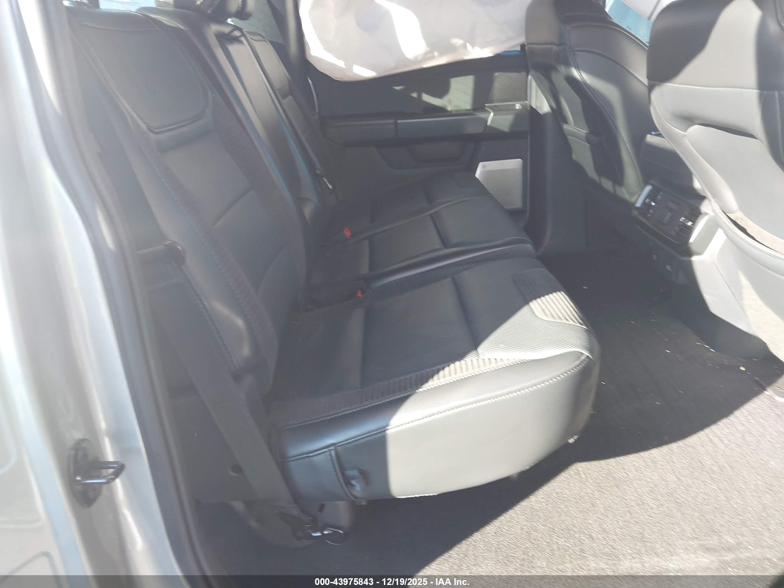FORD F-150 image 8