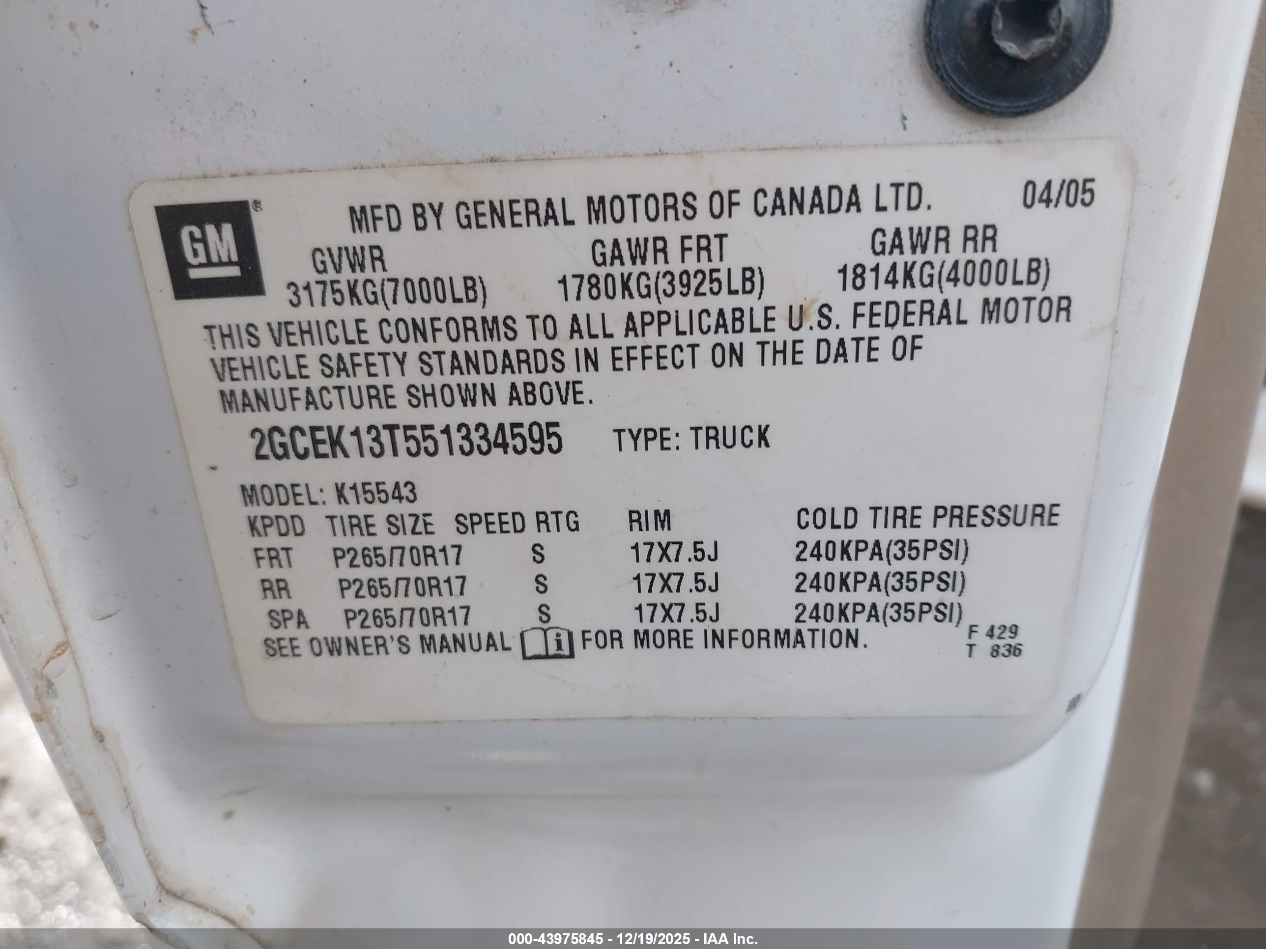 CHEVROLET SILVERADO image 9
