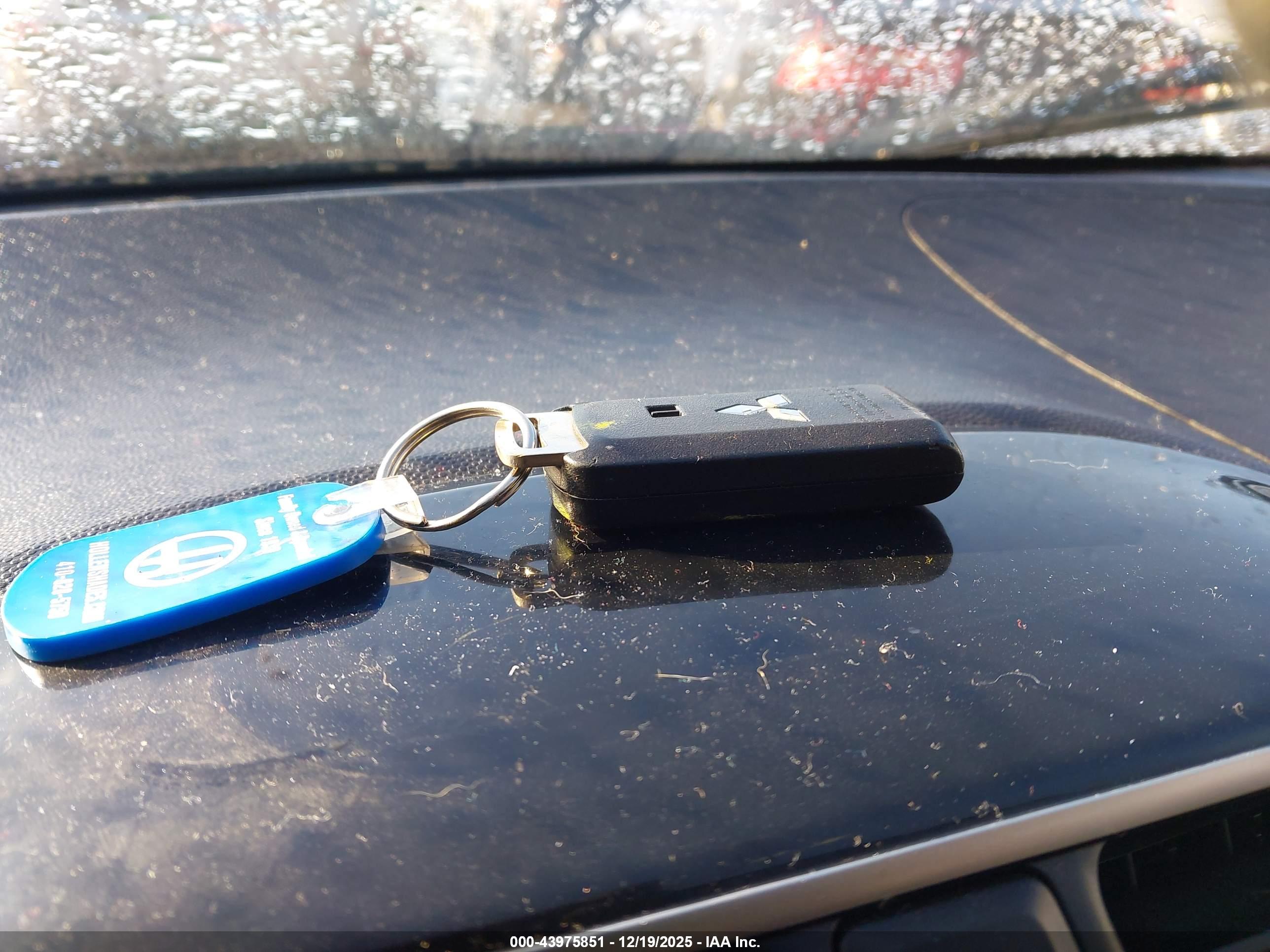 MITSUBISHI MIRAGE image 11