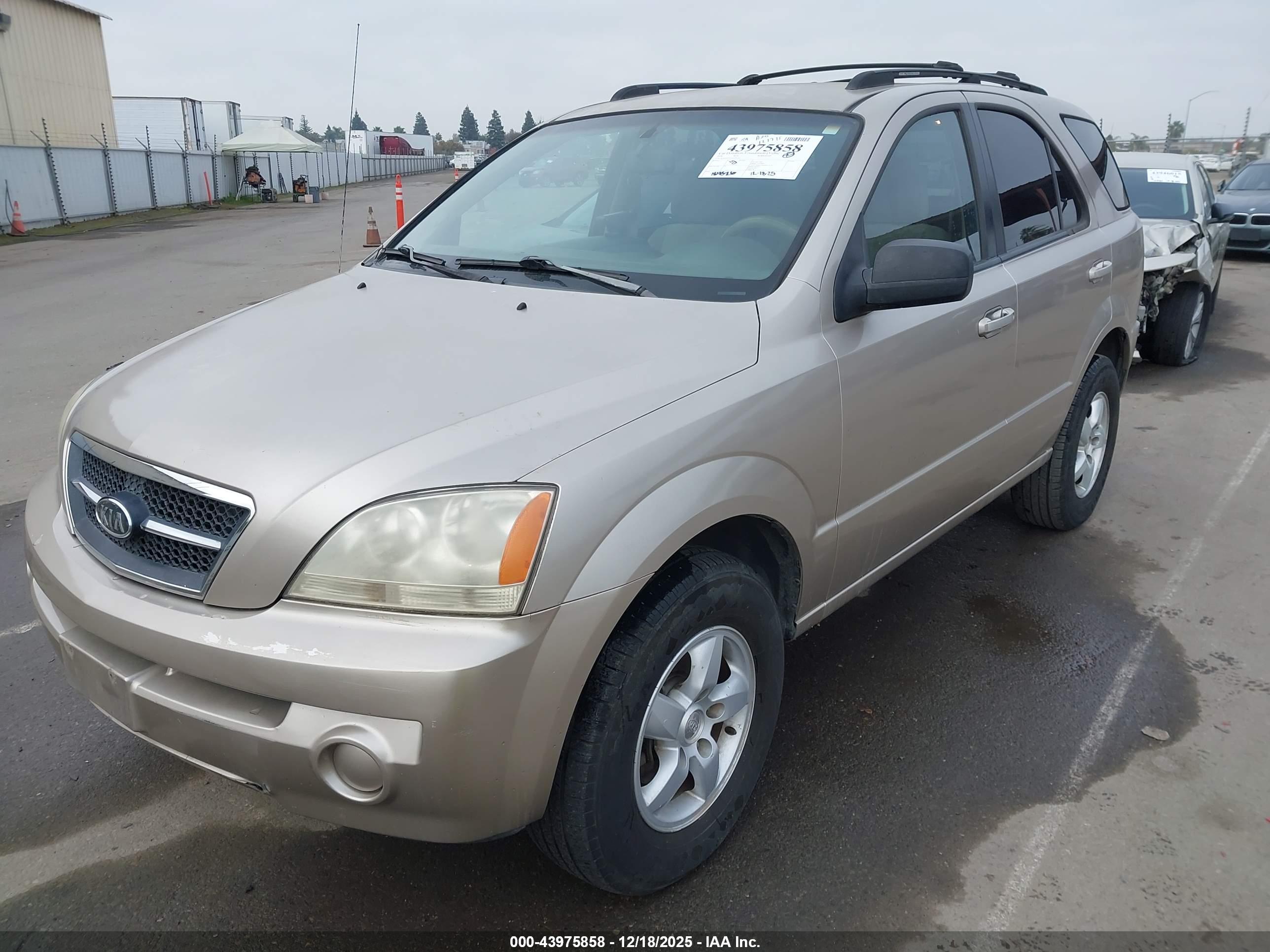 KIA SORENTO image 2