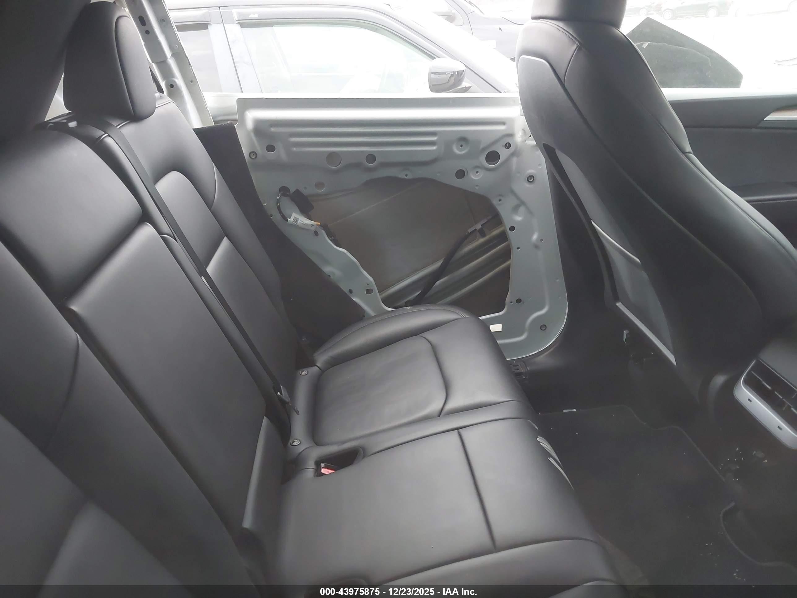 TESLA MODEL image 8