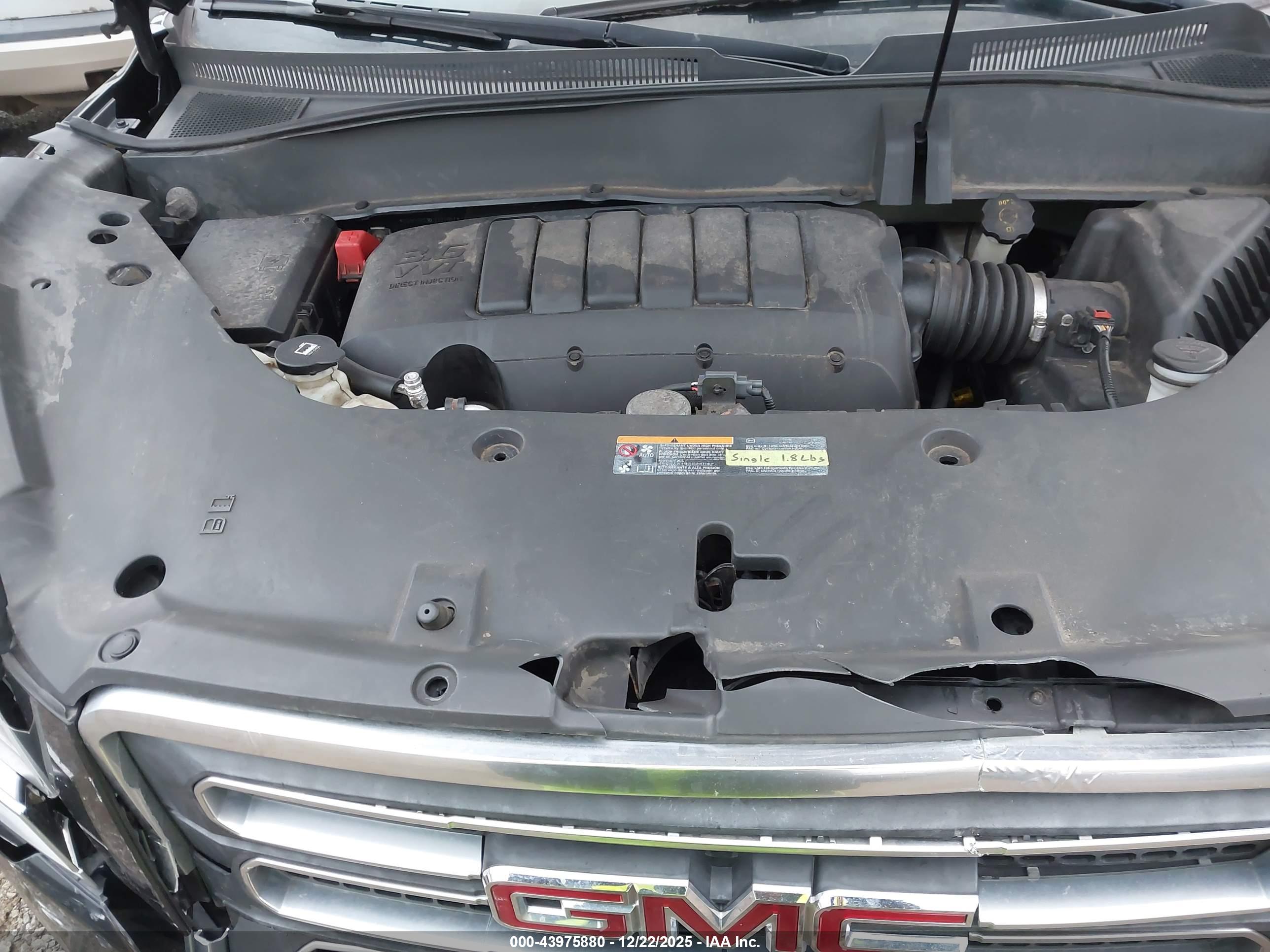 GMC ACADIA image 10