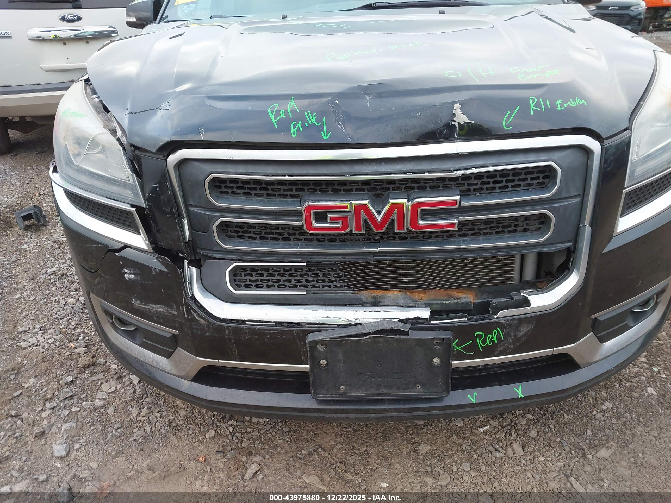 GMC ACADIA image 6