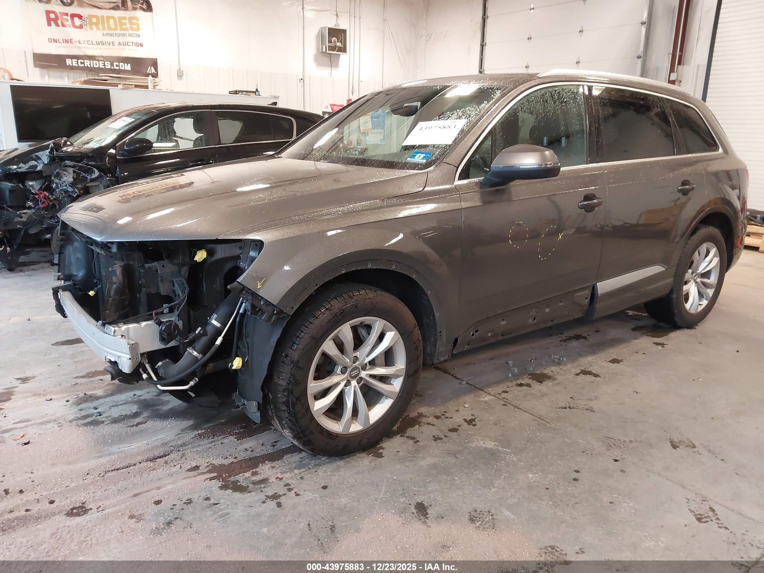 AUDI Q7 image 2