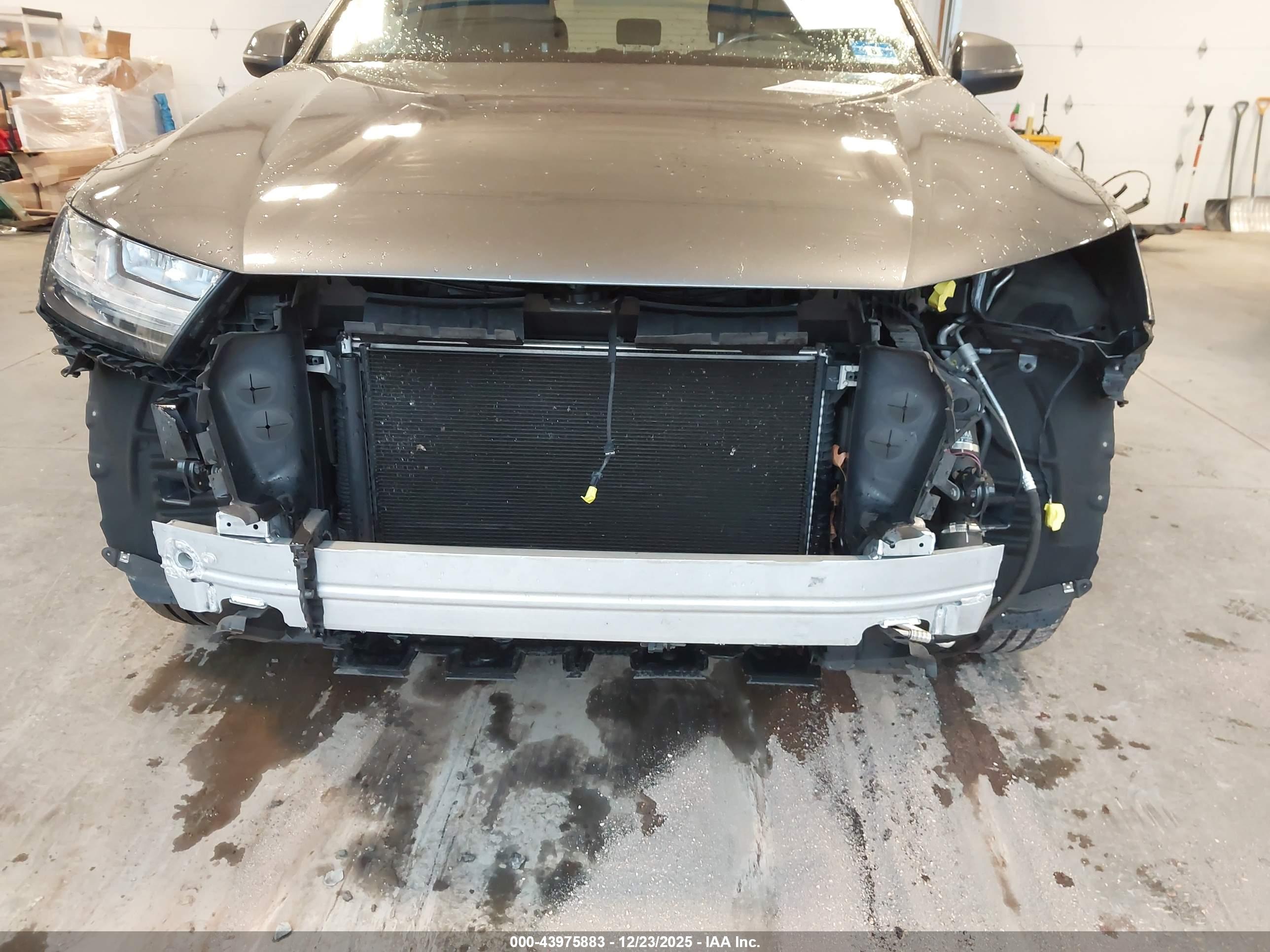 AUDI Q7 image 6