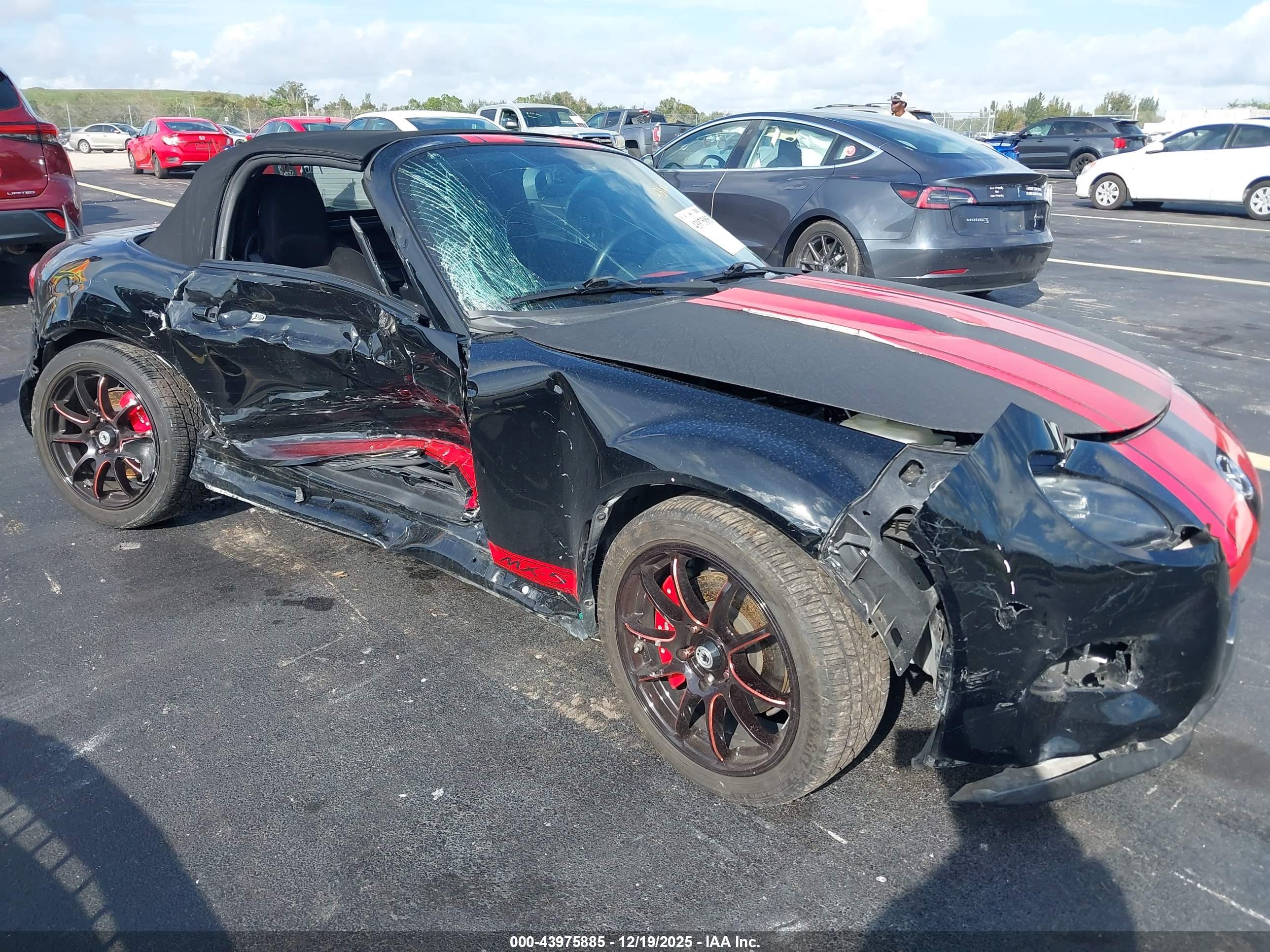 MAZDA MX-5 image 6