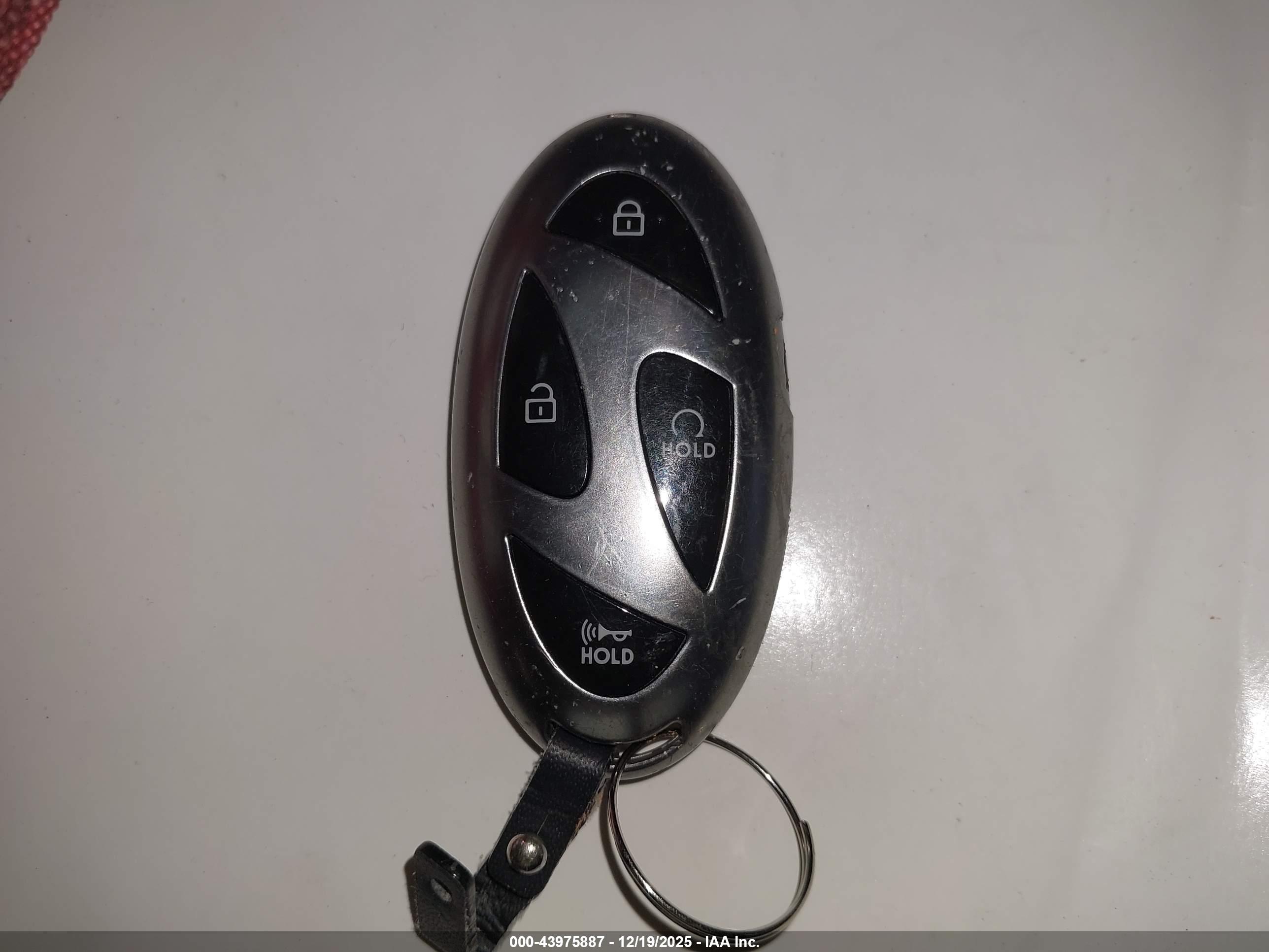 HYUNDAI ELANTRA image 11