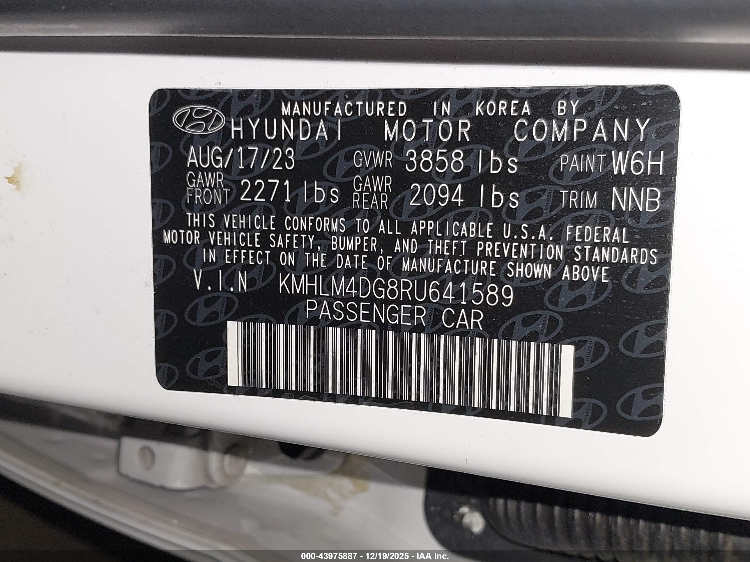 HYUNDAI ELANTRA image 9