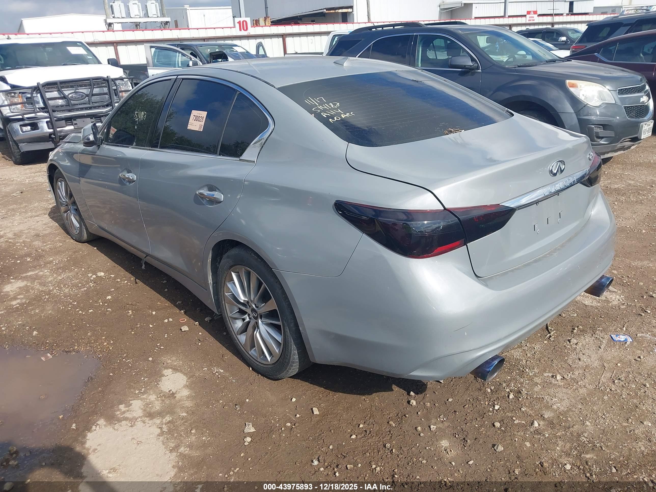 INFINITI Q50 image 3