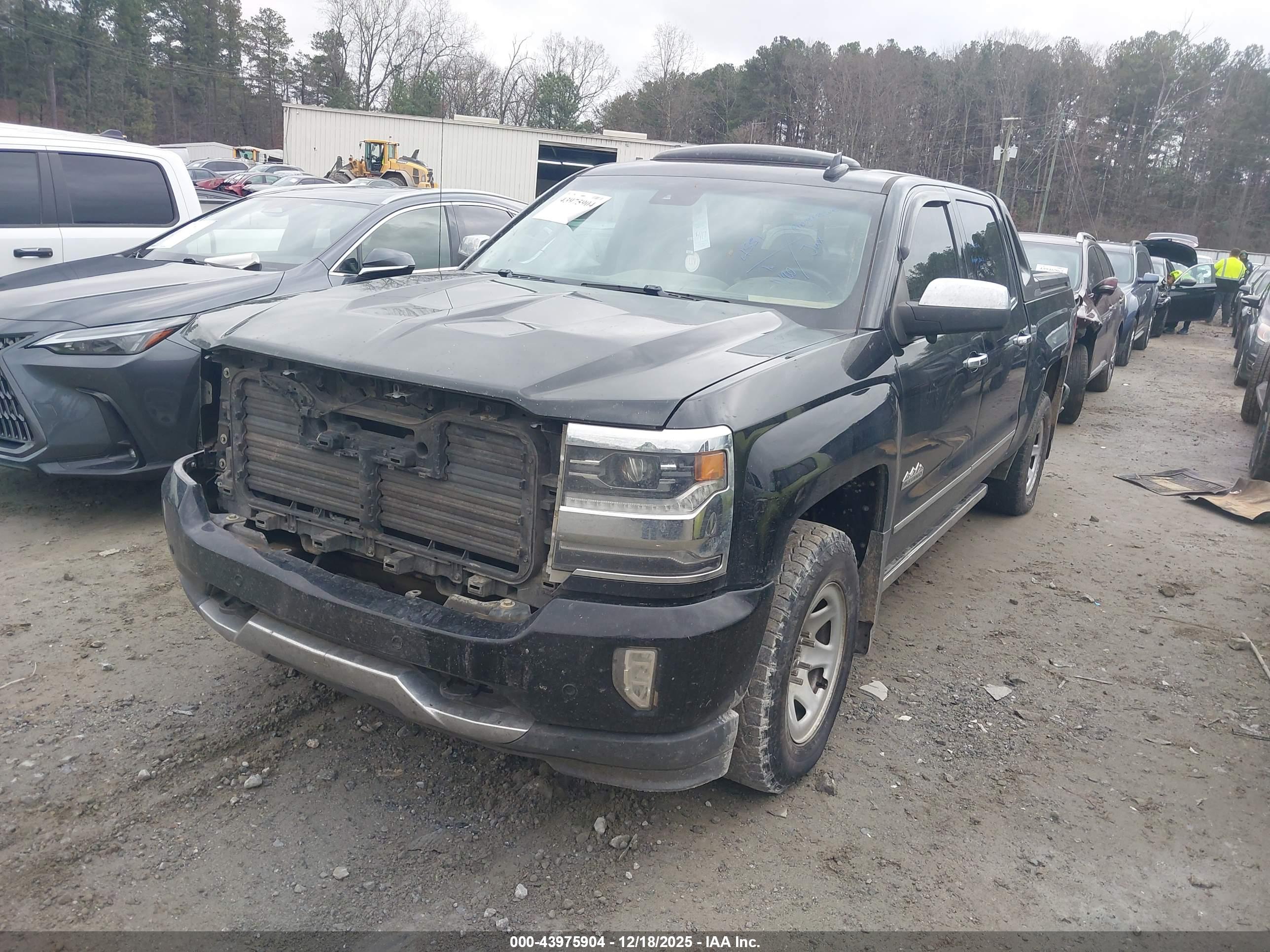 CHEVROLET SILVERADO image 2