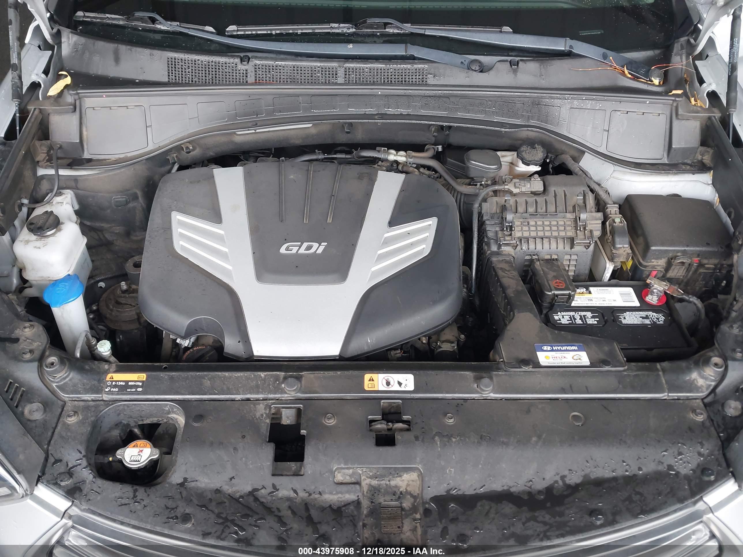 HYUNDAI SANTA image 10