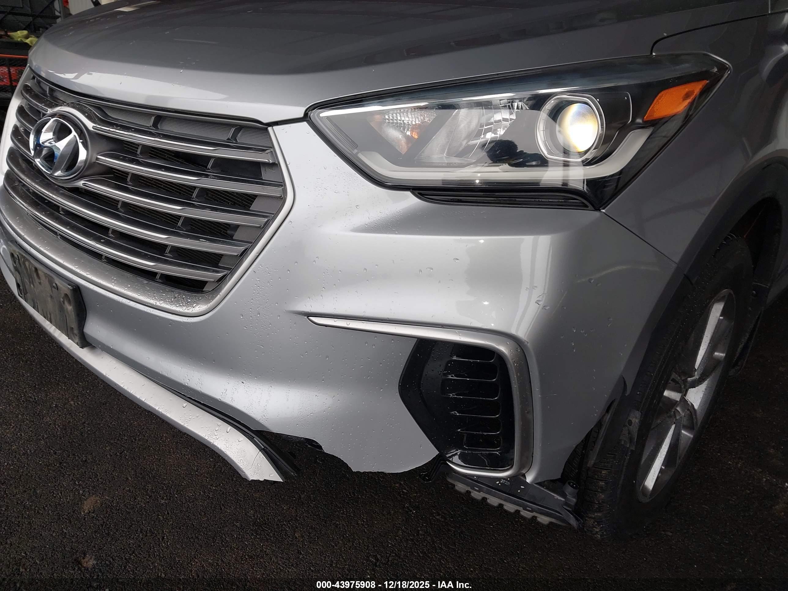 HYUNDAI SANTA image 6